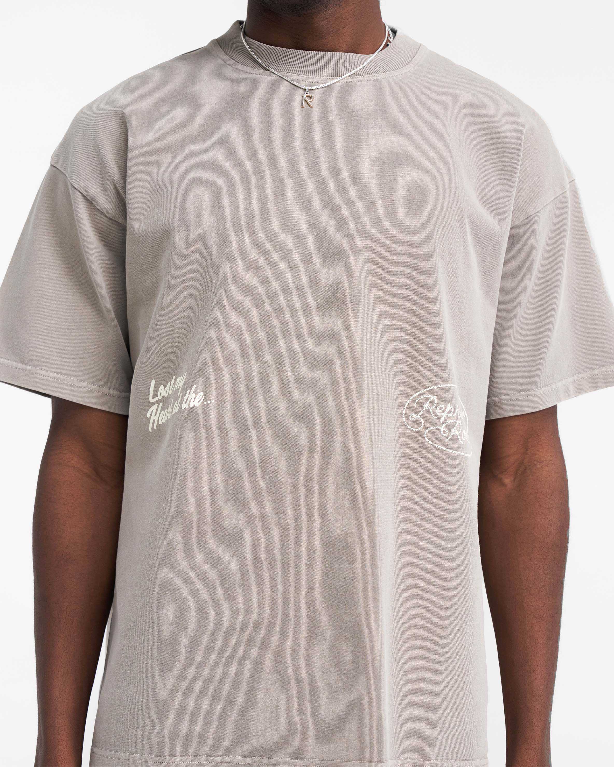 Vintage Chain Stitch Rodeo T-Shirt for Men & Women - Western Style Mudstone Graphic Tee - Perfect for Country Concerts, Rodeo Events & Casual Wear