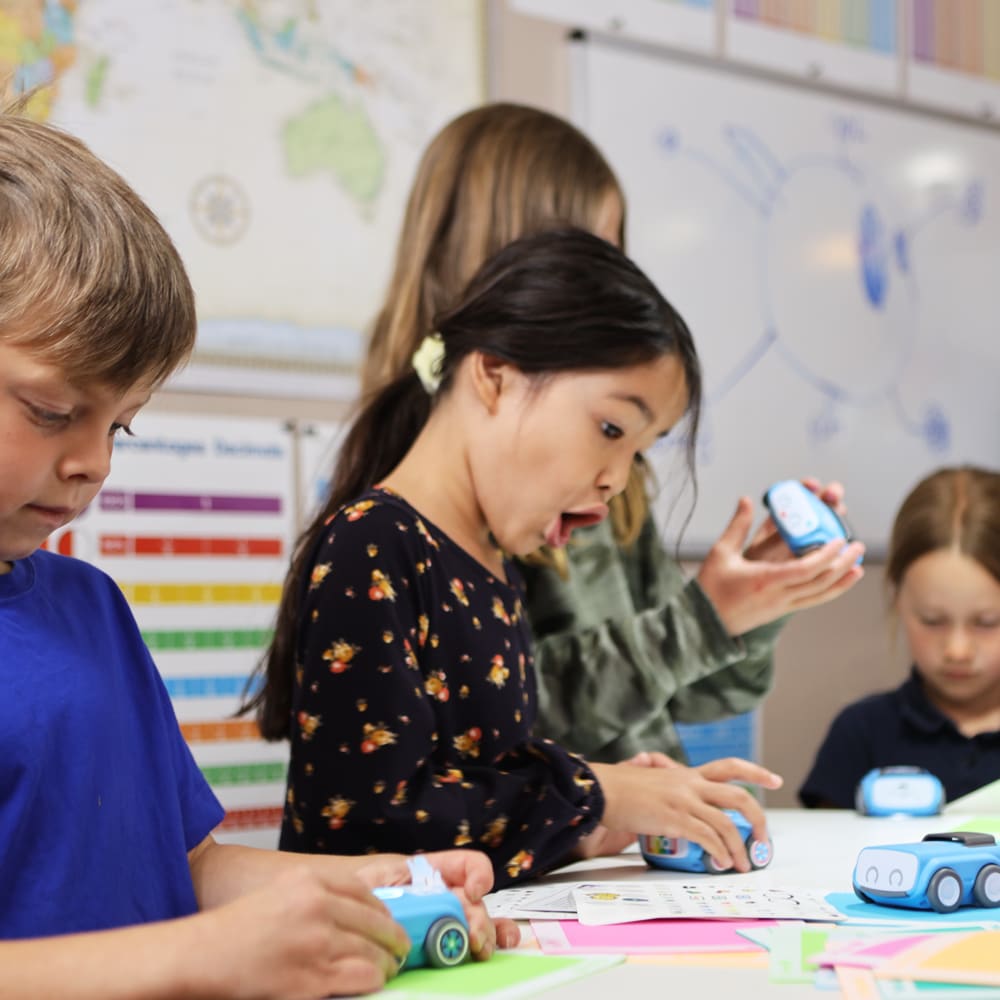 Sphero indi Education Robot Class Pack (8 Robots) - STEM Learning, Coding for Kids, Classroom Activities & Group Projects