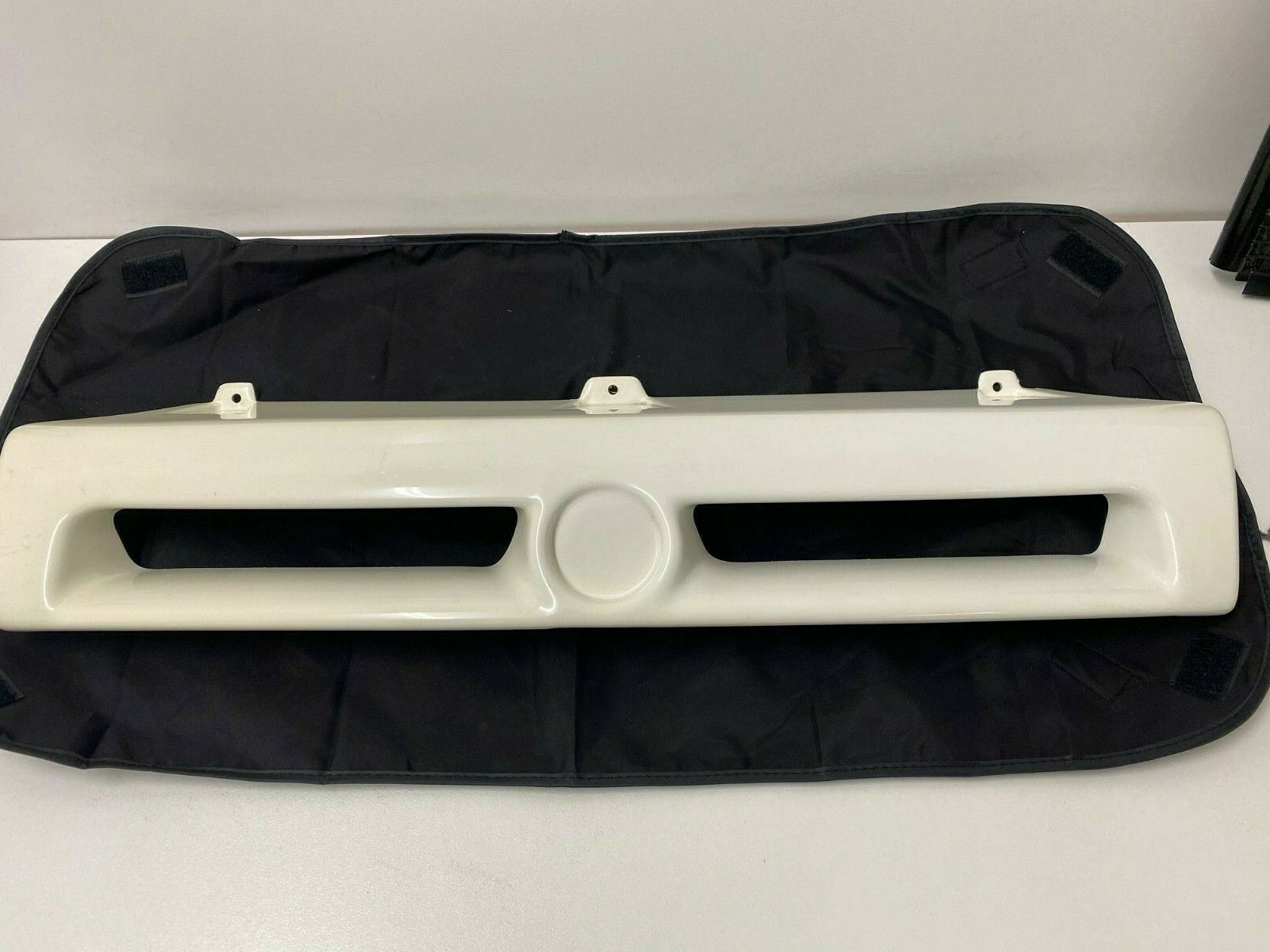 Genuine Holden HSV VN Commodore 1988-1992 SV5000 Front Grille Replacement - Perfect for Classic Car Restoration & Show Car Upgrades