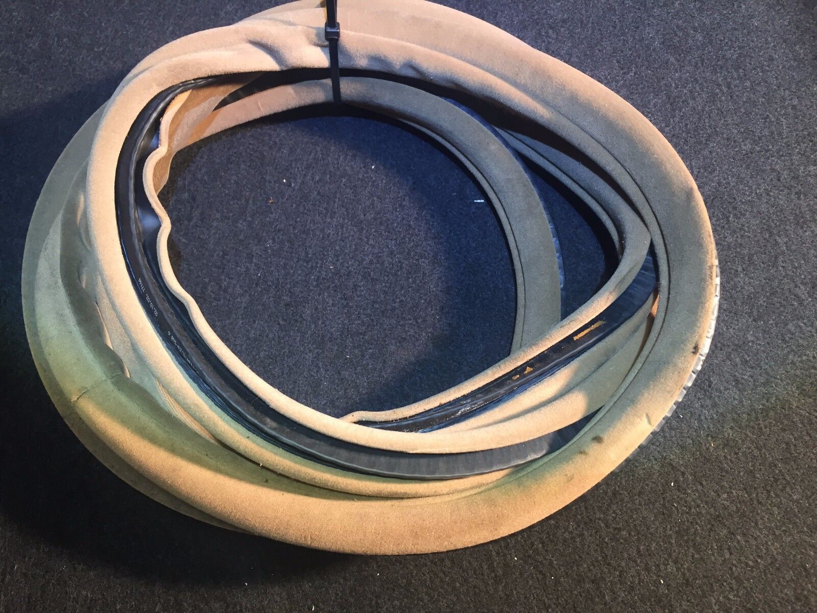 2002-2005 BMW 745i E65 Front Left Driver Side Door Weatherstrip Seal - OEM Replacement Part for Improved Weather Protection & Noise Reduction - Perfect for Car Restoration & DIY Repairs