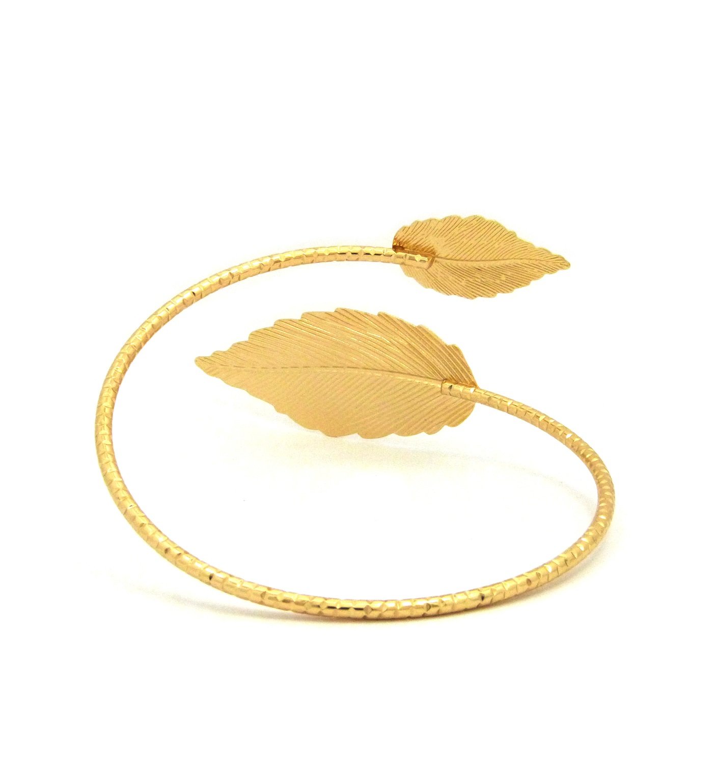 NYFASHION101 Women's Gold-Tone Leaf Arm Cuff Bracelet - Elegant Boho Jewelry for Parties, Weddings & Special Occasions