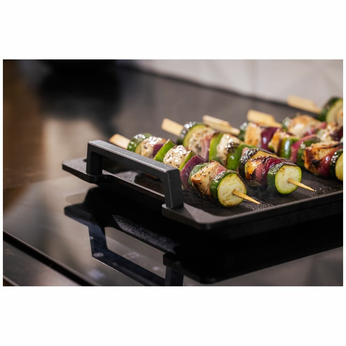 Haier 90cm Induction Cooktop with 5 Cooking Zones & Flexi Zone Technology - HCI905FTB3 (Ex Display) - Perfect for Home Kitchens, Restaurants & Outdoor Cooking