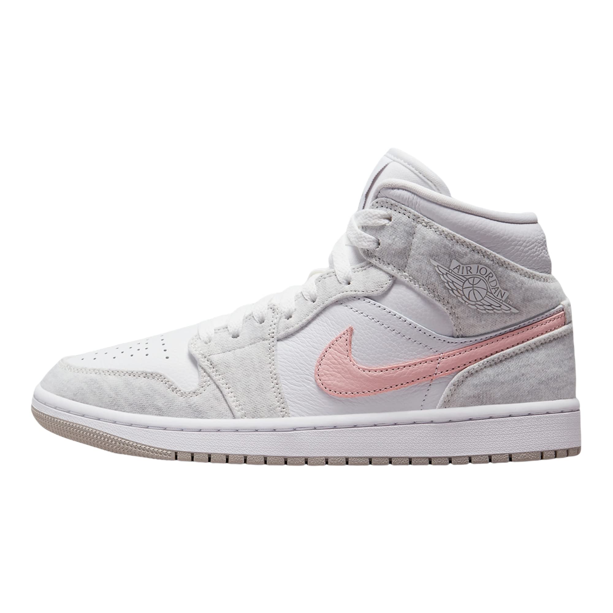 Nike Women's Basketball Shoes - Lightweight High Performance Basketball Sneakers for Women - Perfect for Indoor/Outdoor Court Play & Training