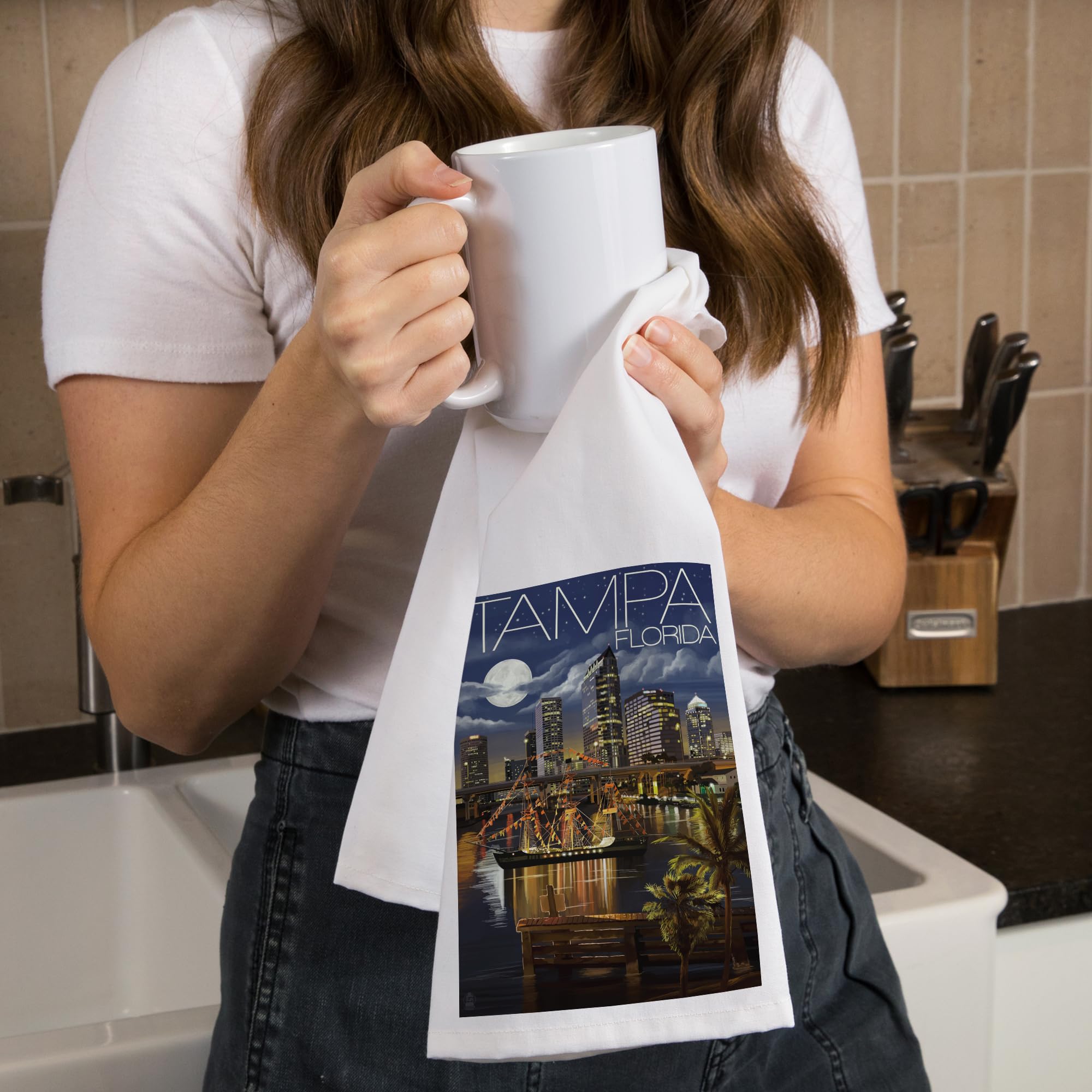 Lantern Press Tampa Florida Skyline at Night - 100% Cotton Tea Towel, Decorative Hand Towel for Kitchen & Home Decor | Perfect for Gifts, Housewarming & Coastal Themed Spaces