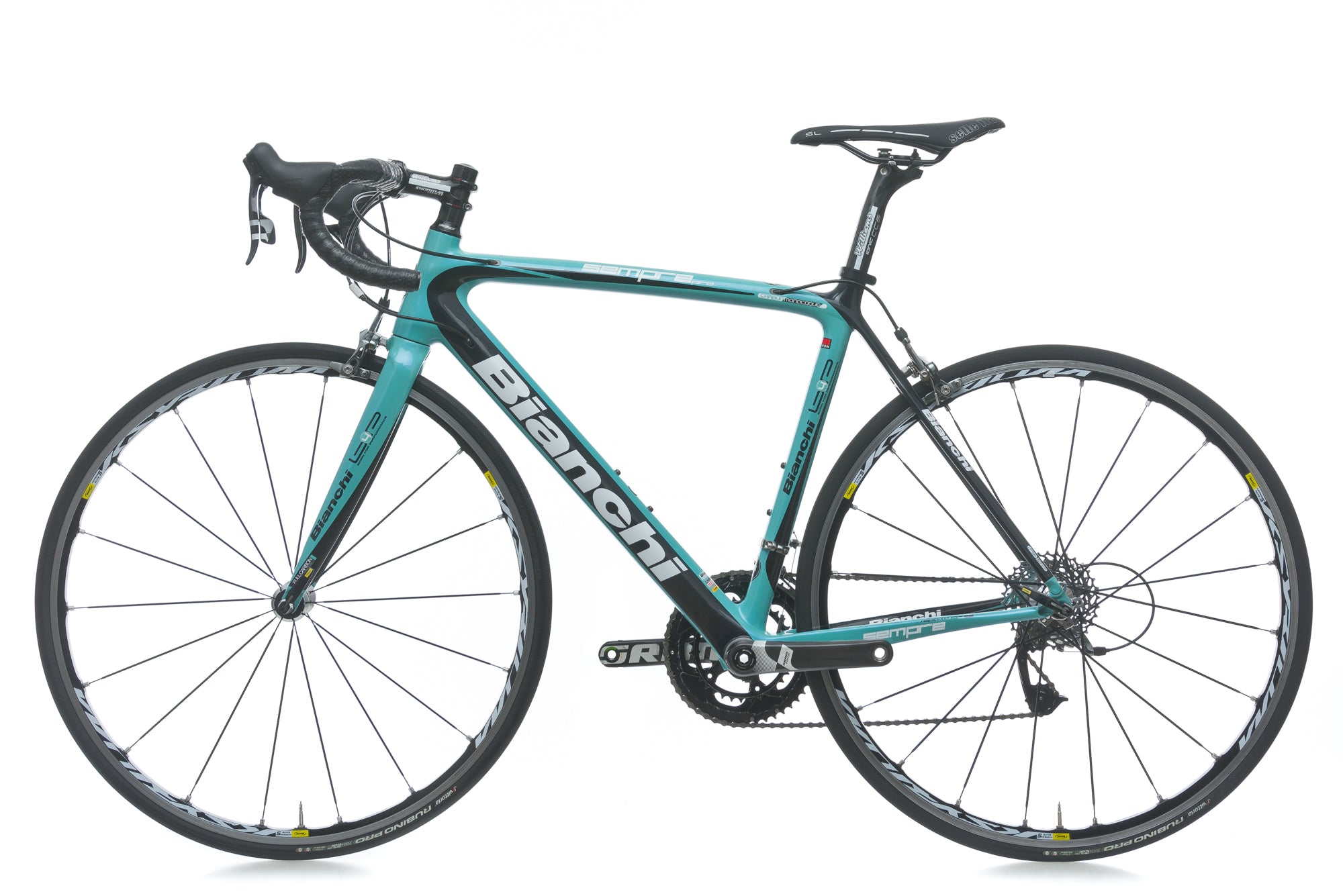 Bianchi Sempre Pro 55cm Road Bike - Lightweight Carbon Frame, Shimano 105 Groupset (2013 Model) | Perfect for Racing, Commuting & Long-Distance Cycling