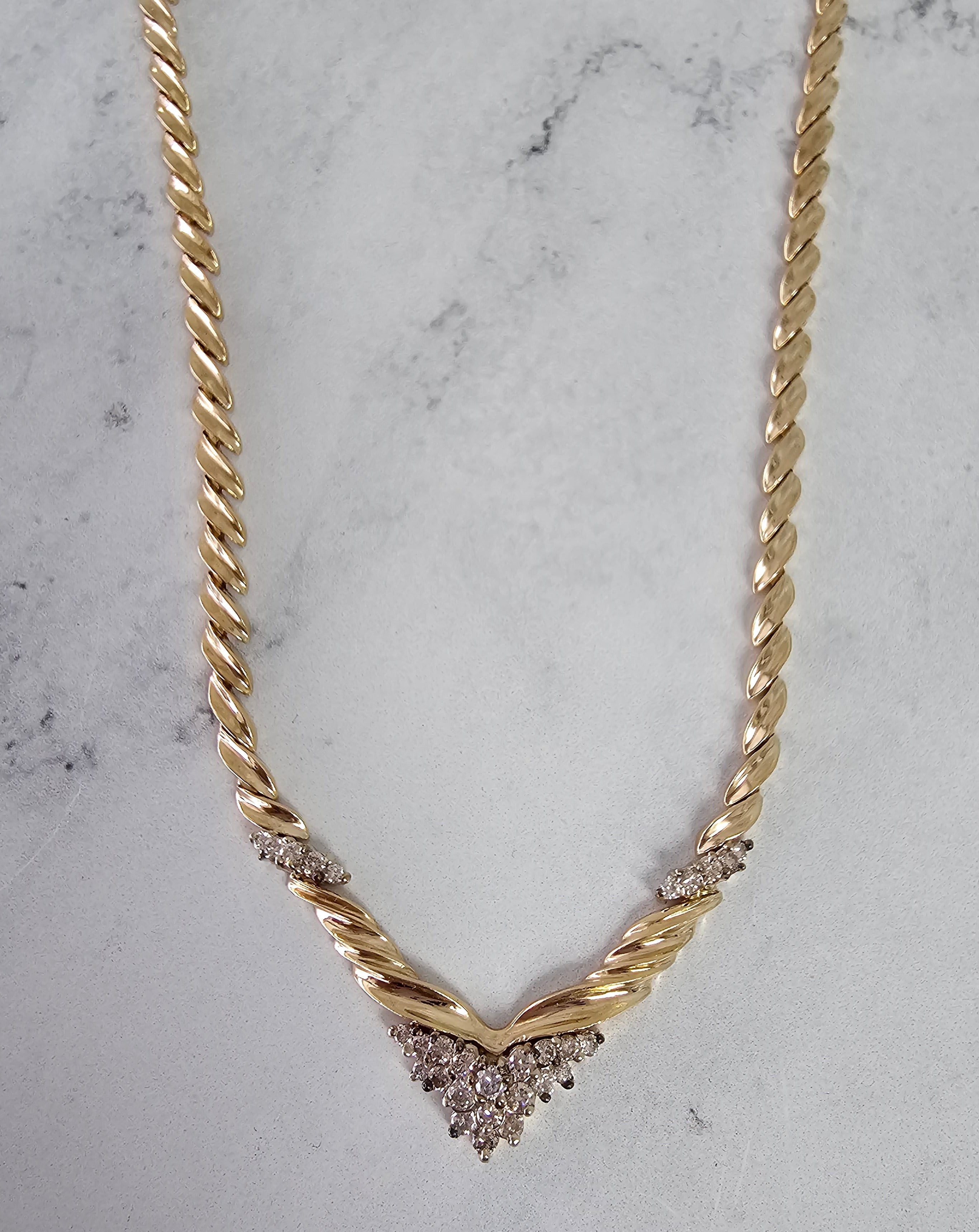 V-Shaped Two-Tone Diamond Vintage Style Necklace - Elegant Jewelry for Women, Perfect for Weddings, Parties & Special Occasions