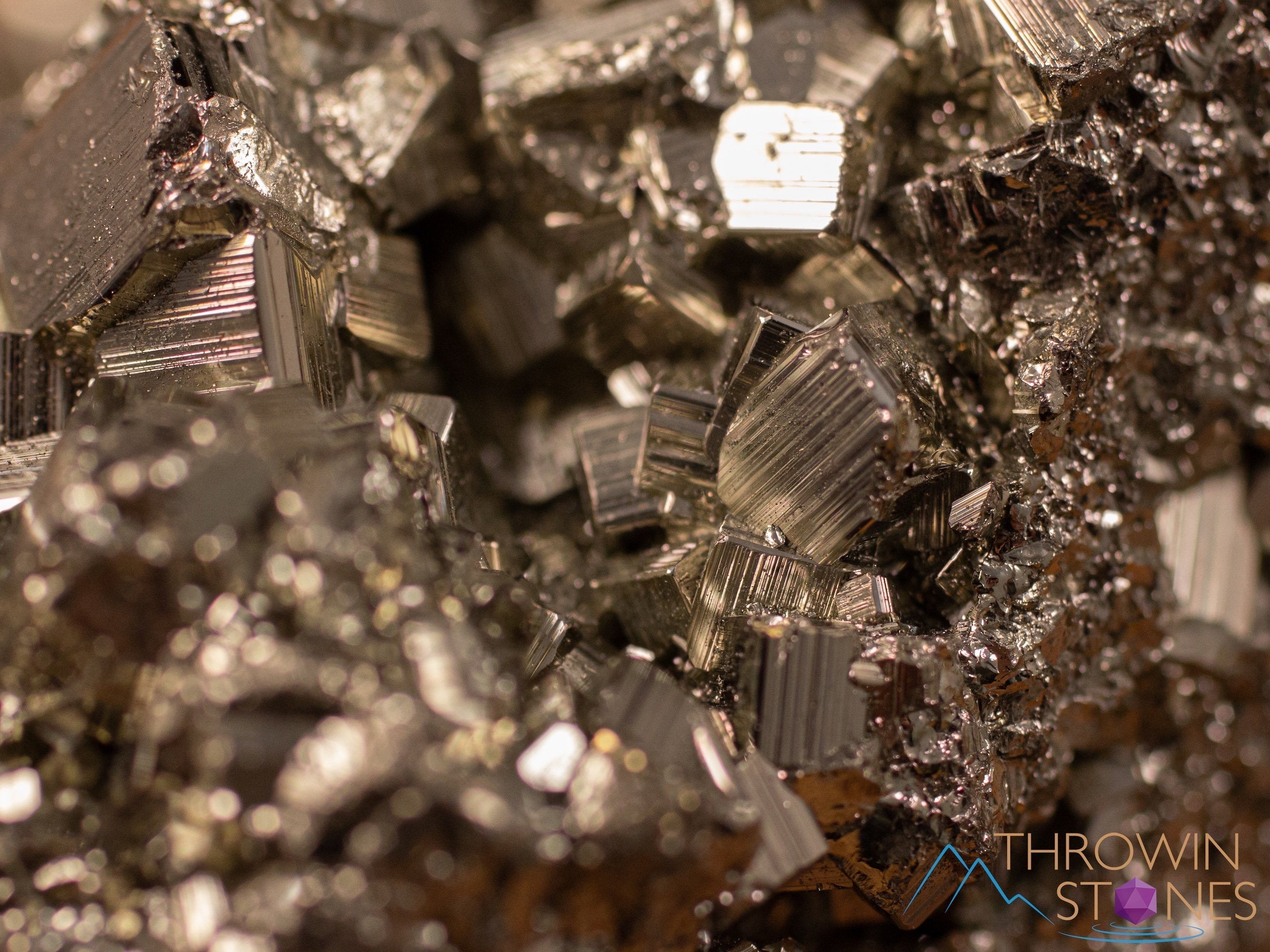 PYRITE Raw Crystal Cluster - Large Natural Crystals, Fools Gold Specimen | Metaphysical Healing Stone, Home & Office Decor | Perfect for Meditation, Reiki, and Mineral Collection (E1846)