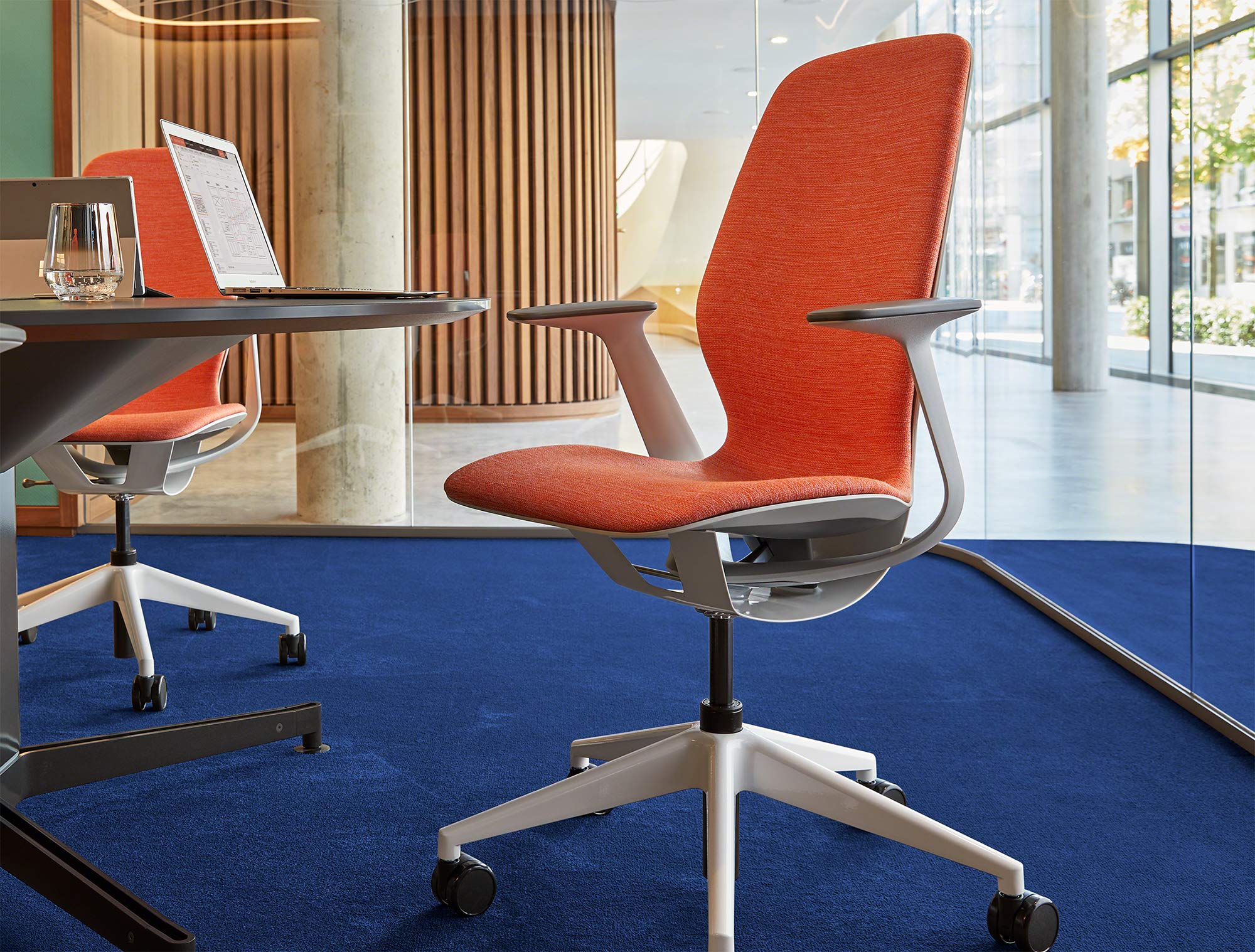 Steelcase SILQ Ergonomic Office Chair - Merle Dark Frame, Cogent Connect Royal Blue Fabric, 5SD0 Model with Hubless Casters - Perfect for Home Office, Executive Workspace & Conference Rooms