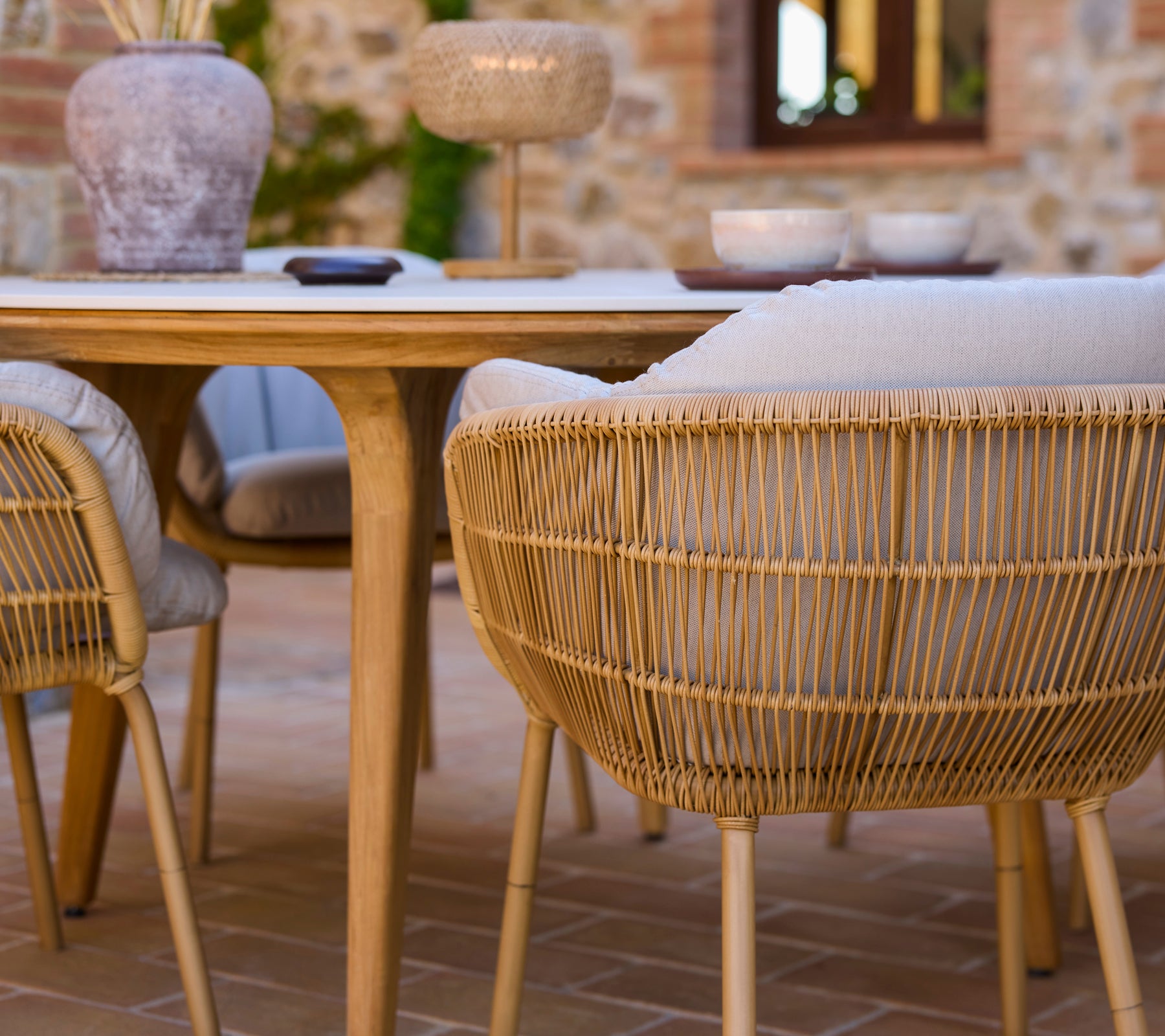 Sturdy 4-Legged Stay Chair for Home, Office & Outdoor Use - Comfortable & Durable Seating Solution