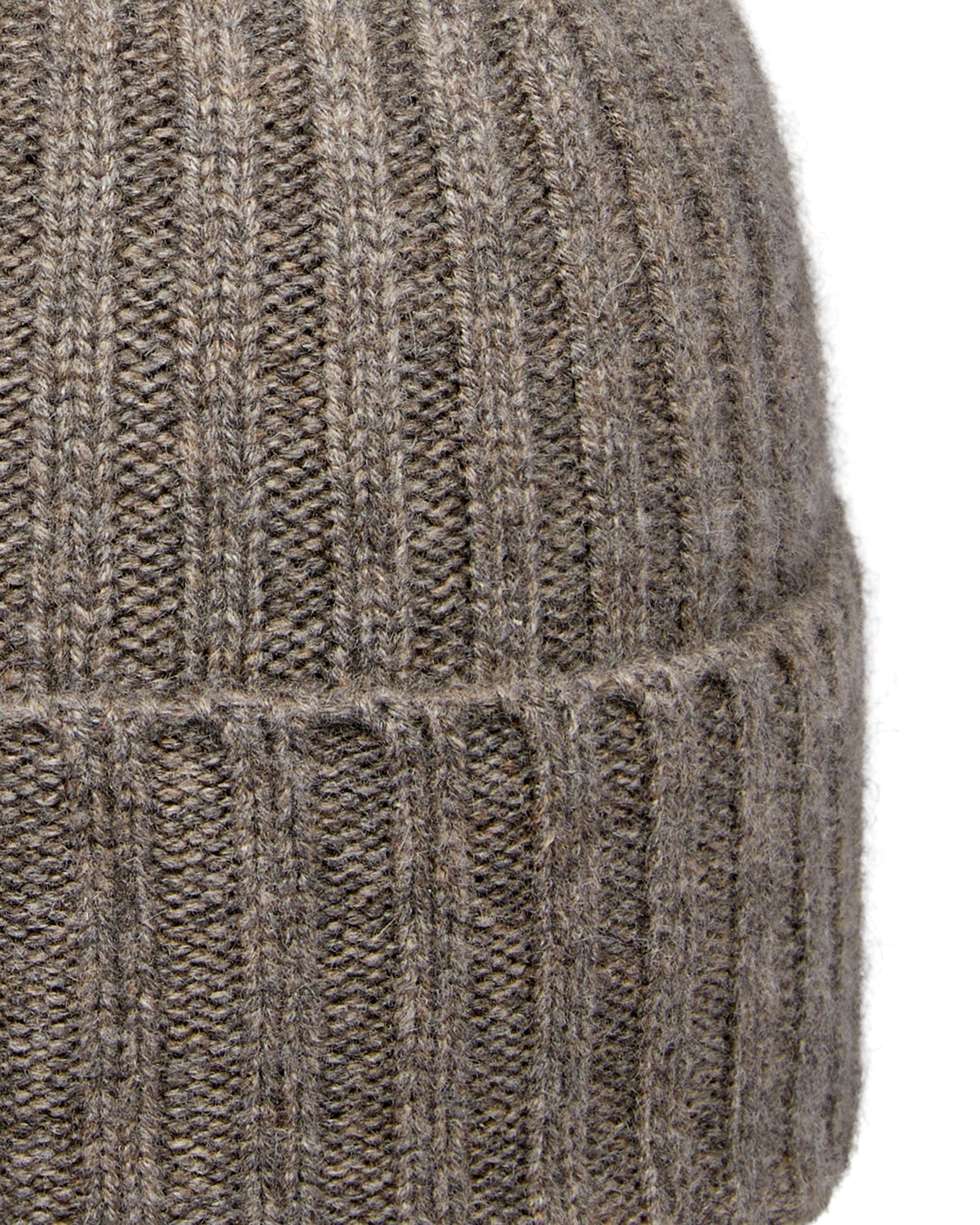 Unisex Chunky Ribbed Cashmere Beanie - Soft Winter Hat for Men & Women in Wood Smoke Brown - Perfect for Skiing, Snowboarding & Cold Weather Activities