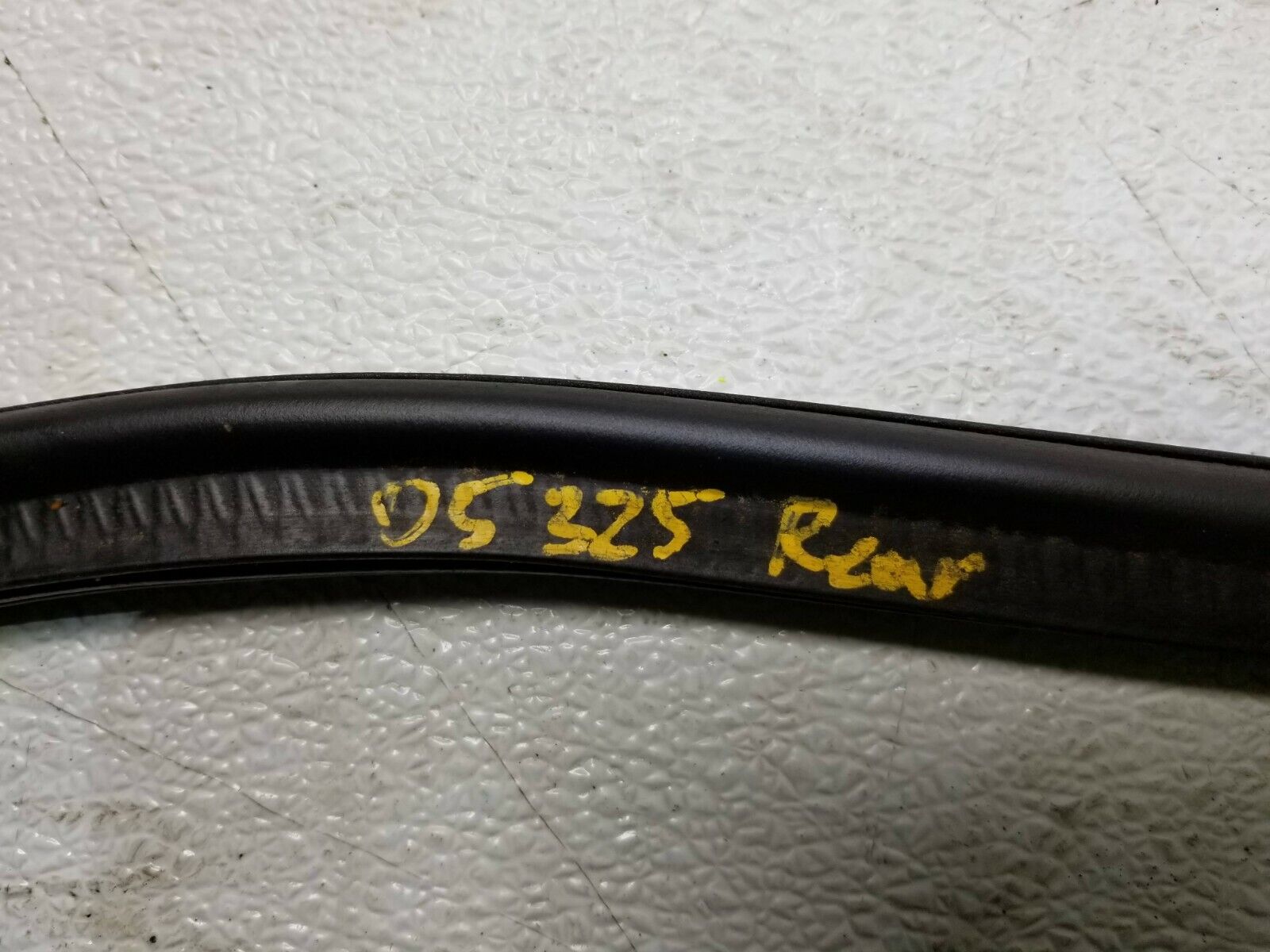 BMW E46 Sedan Rear Trunk Weatherstrip Seal Replacement - OEM Quality Fit for 2001-2005 Models - Perfect for Weather Protection & Noise Reduction