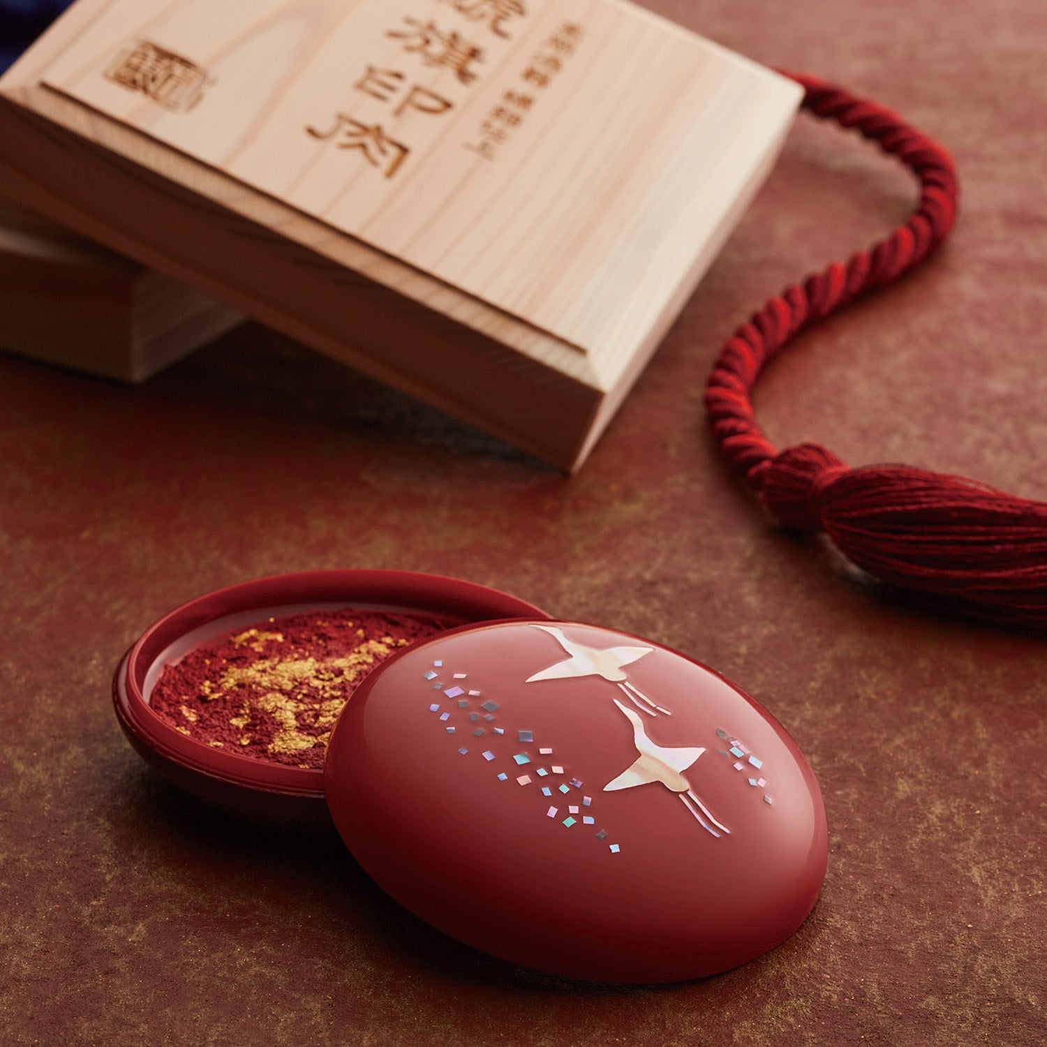 Premium Takaoka Lacquerware Raden Finish Shachihoko Emblem Seal Ink Pad - Shachihata Brand - Elegant Japanese Stationery for Official Documents, Artwork & Calligraphy
