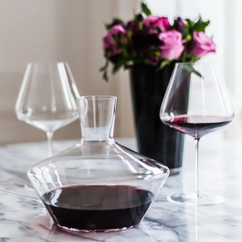 Premium Globo Glass Decanter Set - Elegant Crystal Wine Decanter with Aerator for Red Wine - Perfect for Gifts, Dinner Parties & Home Bar Accessories