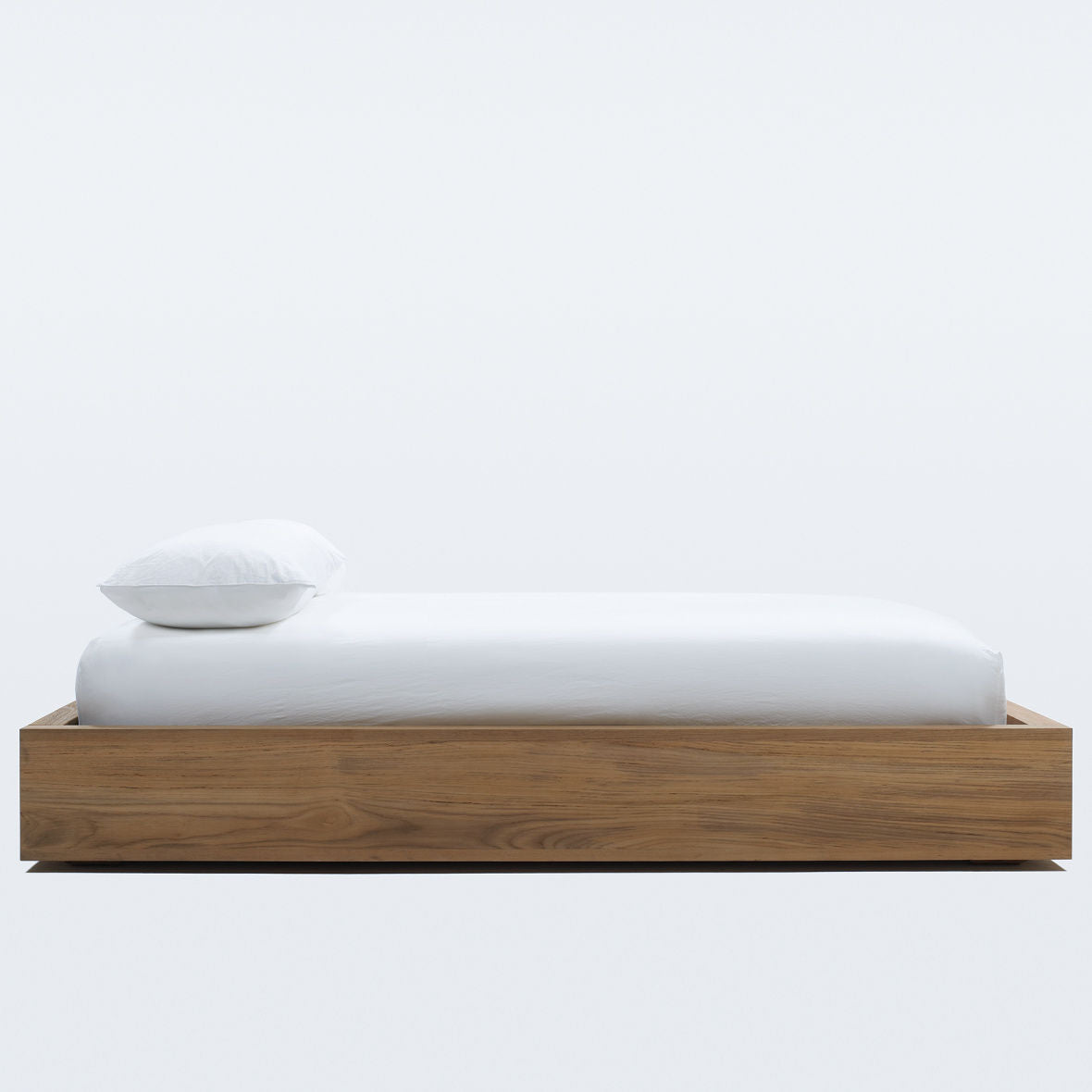 Soft Brushed Jersey Fitted Sheet - White Queen Size - Ultra Comfortable & Wrinkle-Resistant Bedding for Cozy Sleep & Guest Rooms