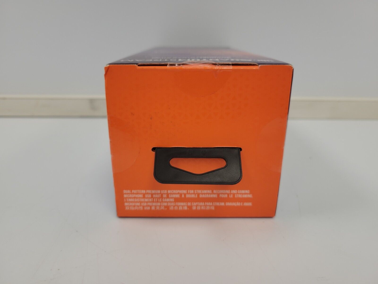 JBL Quantum Stream USB Microphone - Professional Studio Quality for Gaming, Streaming & Podcasting - Perfect for Twitch, YouTube & Discord