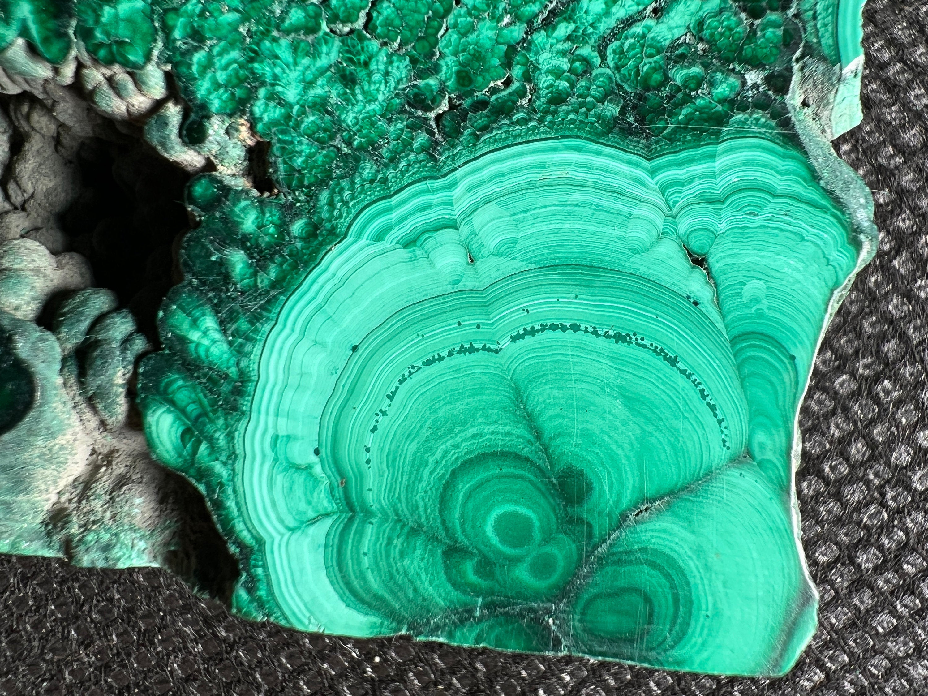 Premium MALACHITE Crystal Slab - Natural Green Malachite Stone for Jewelry Making, Unique Gift Idea & Home Decor (50406) - Perfect for DIY Crafts, Meditation Space & Luxury Interior Design