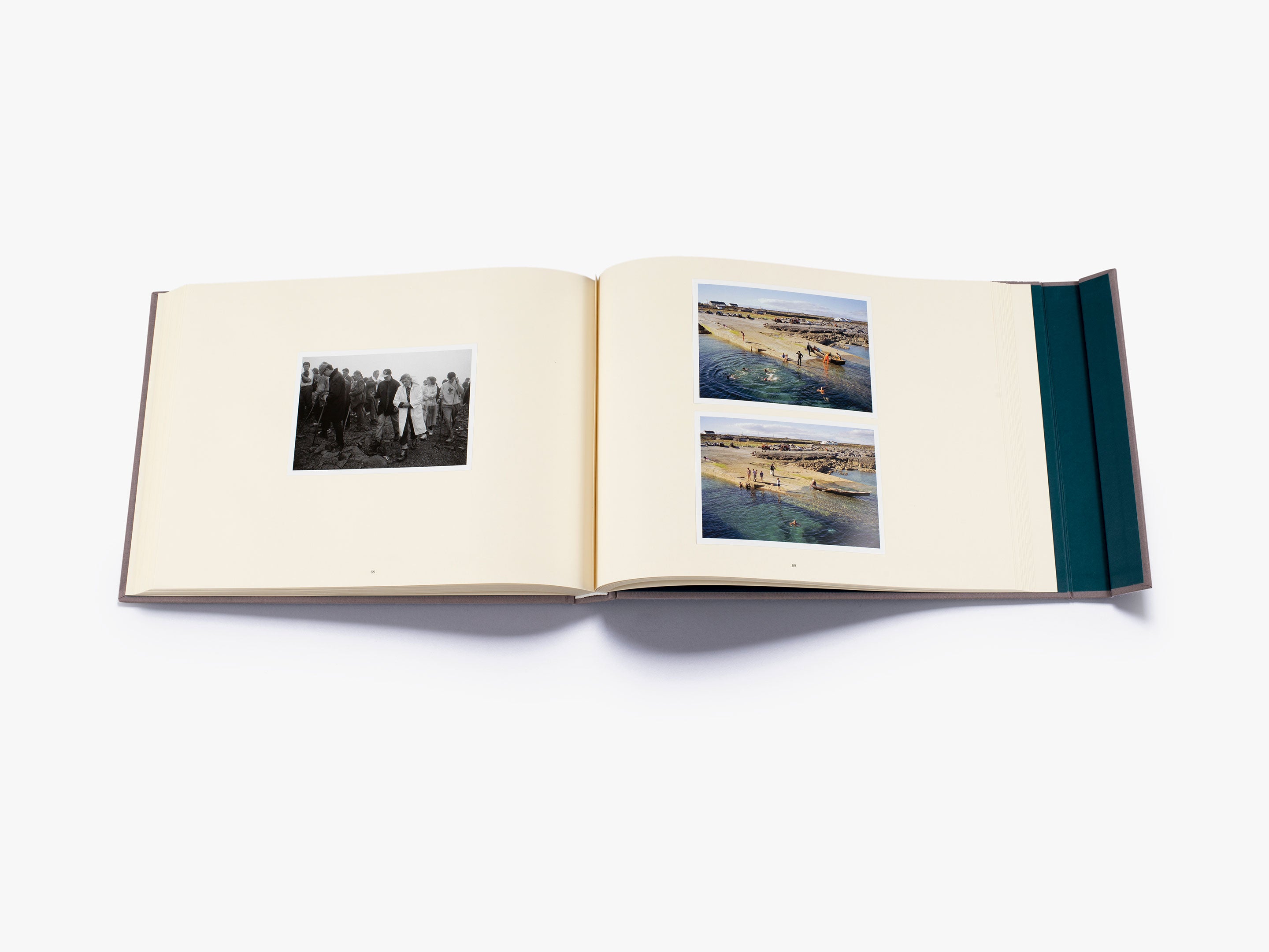 Here Comes Everybody (Limited Edition) - Exclusive Book for Collectors & Literature Lovers | Perfect Gift for Book Enthusiasts & Home Library Decor
