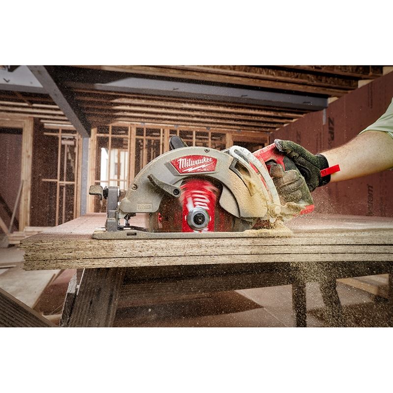 M18 FUEL 18V Brushless Cordless Rear Handle 7-1/4 Inch Circular Saw Kit with 2830 21HD Battery - Powerful Cutting Tool for Woodworking, Framing, and DIY Projects