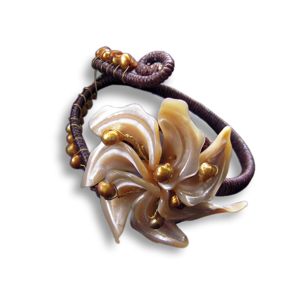 Natural MOP Shell Bracelet with Freshwater Cultured Pearls - Elegant Pearl Cuff Bangle for Women - Perfect for Weddings, Parties & Special Occasions