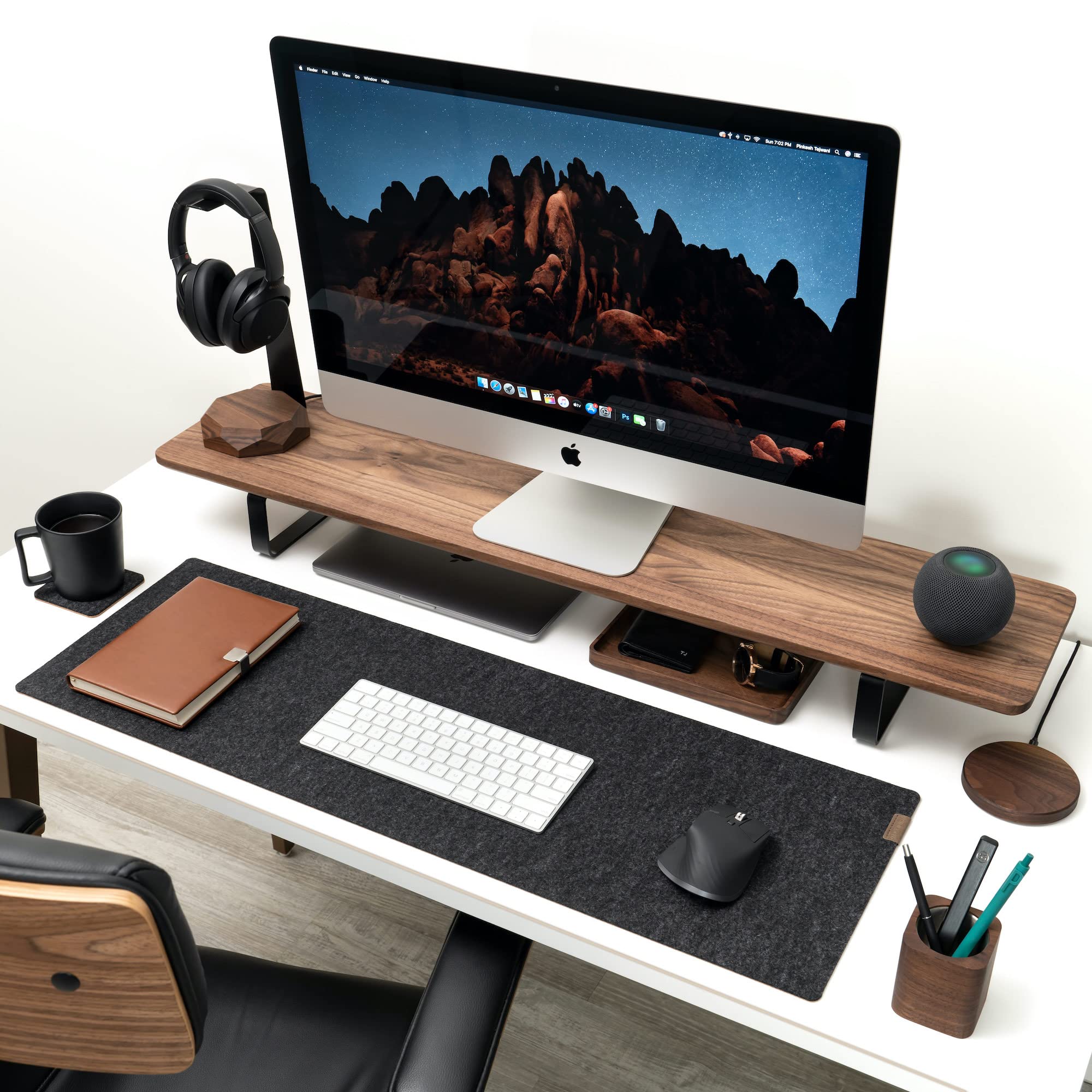 Oakywood Dual Monitor Stand - Handmade in EU - Natural Walnut Wood Monitor Riser for Laptops & Computers - 220 lbs (100 kg) Capacity - 41.3