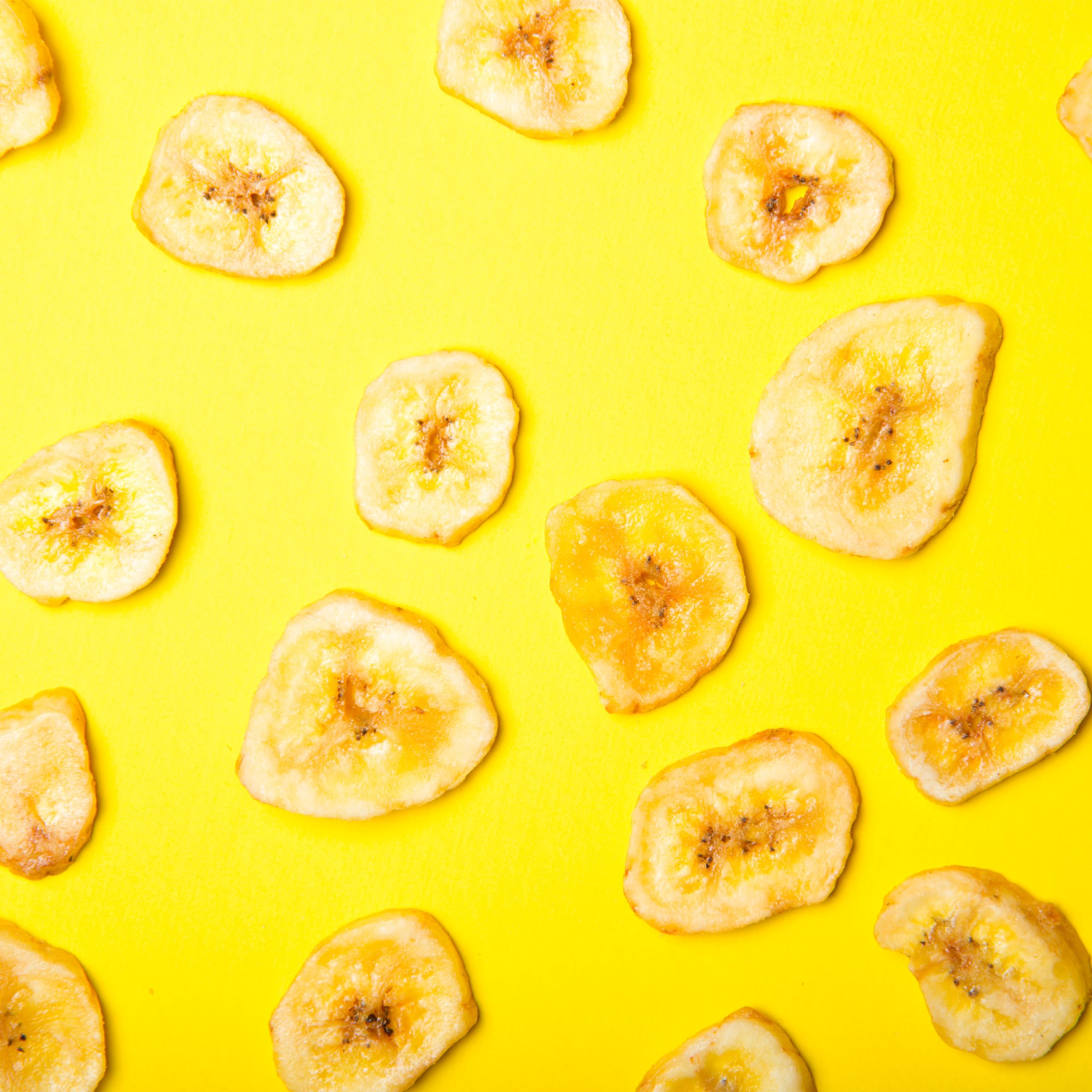 Yupik Sweetened Banana Chips 5.5oz (156g) | Gluten-Free, Kosher Certified Dried Fruit Snacks | Crunchy Lightly Sweetened Banana Slices | Healthy Vegan Snack for Kids, Adults & On-The-Go | Perfect for Lunchboxes, Hiking & Office Snacking