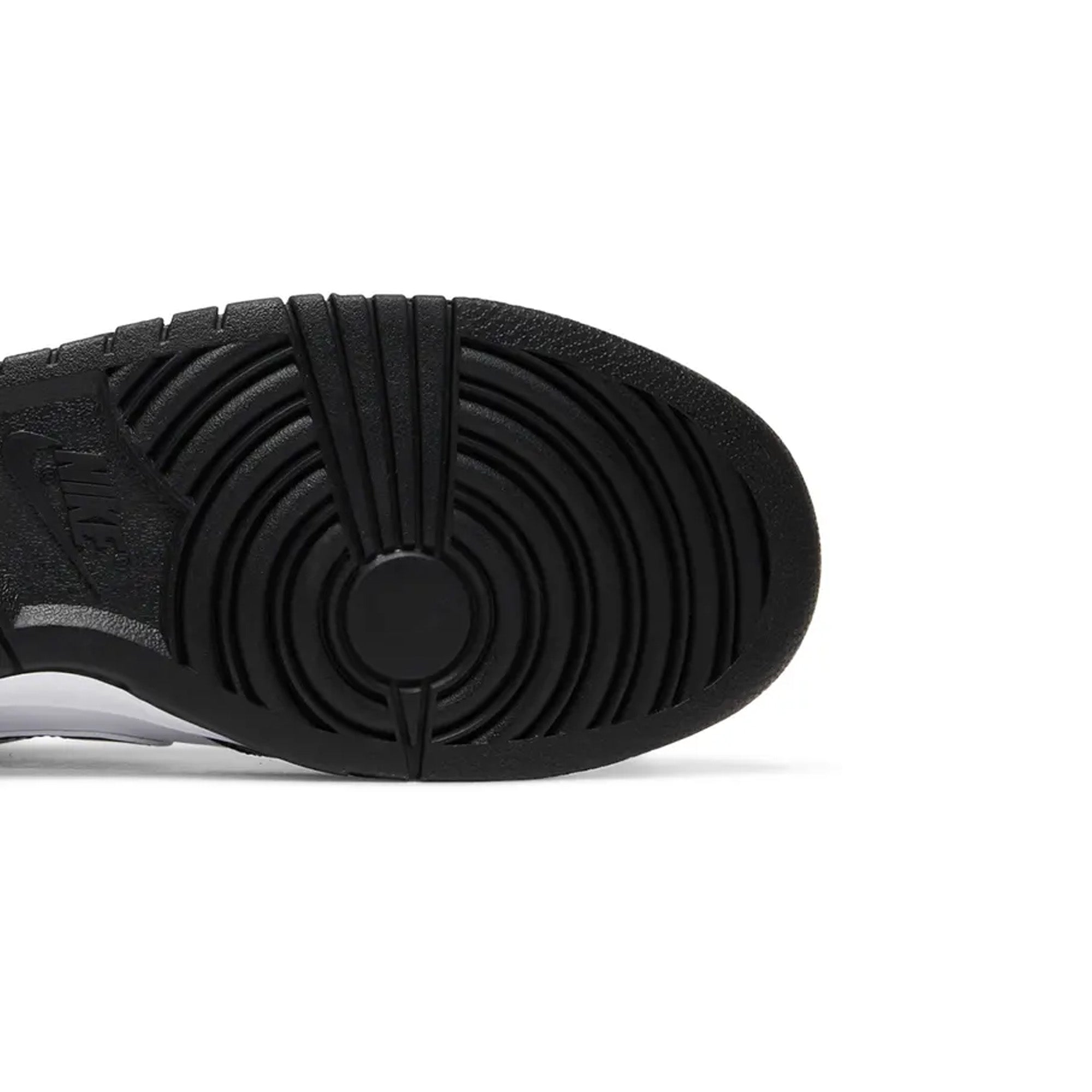 Nike Dunk Low SE 'World Champs Black White' Basketball Shoes (2022) - Stylish Sneakers for Streetwear, Casual Outfits & Sports Performance