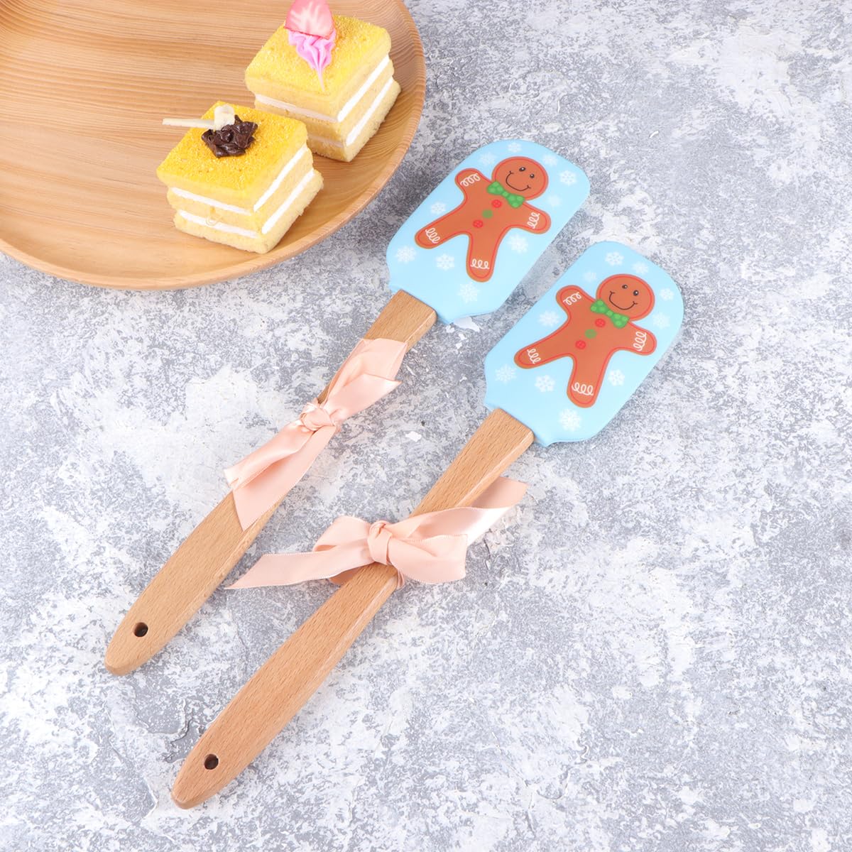 Christmas Silicone Spatula Set - 2 Pack Gingerbread Man Pattern Baking Spatulas with Wooden Handle for Cake Decorating, Mixing & Cooking | Perfect for Holiday Baking, Cookie Making & Christmas Kitchen Gifts