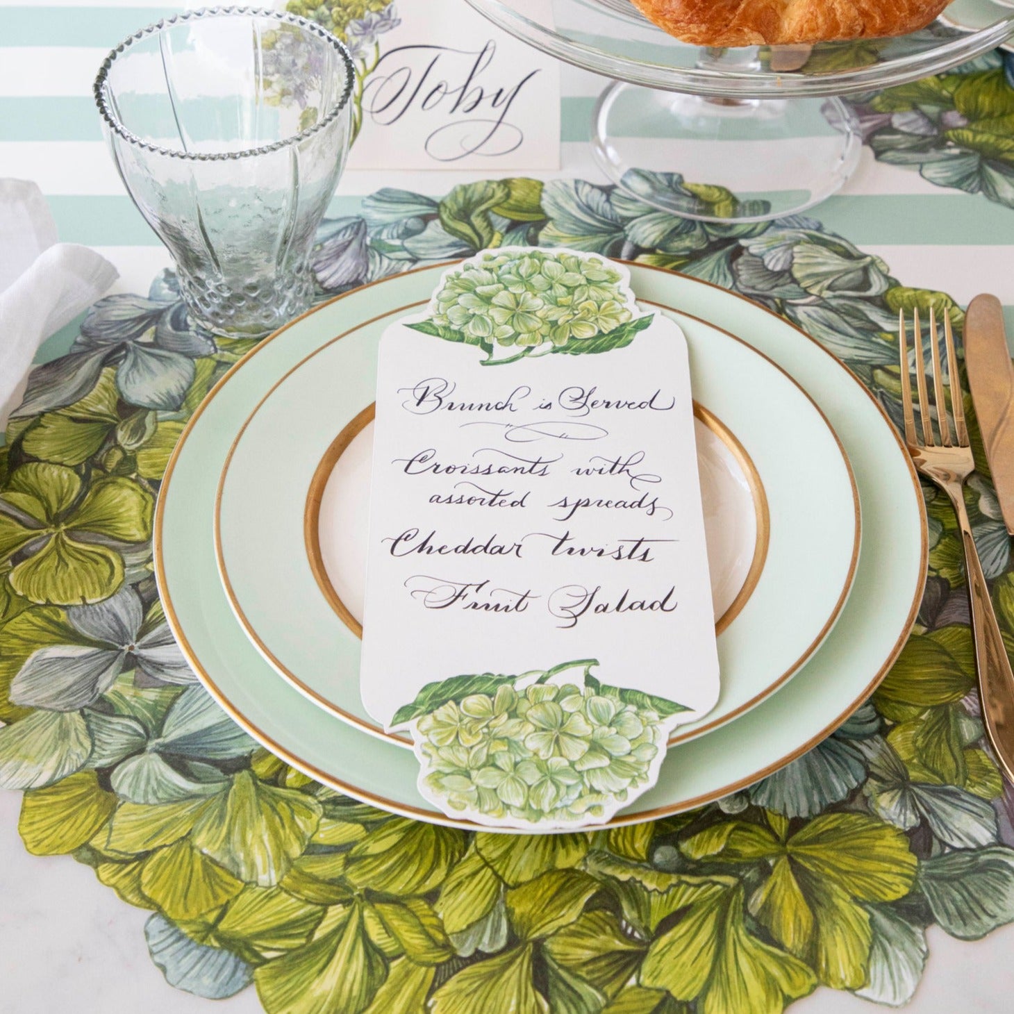 Premium Die-Cut Hydrangea Placemats - Waterproof Vinyl Table Mats for Dining, Kitchen, and Party Decor - Set of 4 Floral Table Setting Accessories
