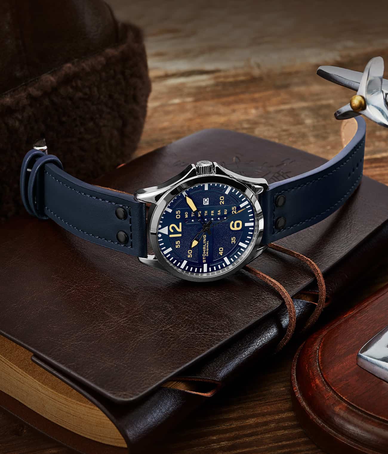 Aeronaut 3916 43mm Quartz Aviator Watch for Men - Stylish Pilot Chronograph for Aviation Enthusiasts & Everyday Wear