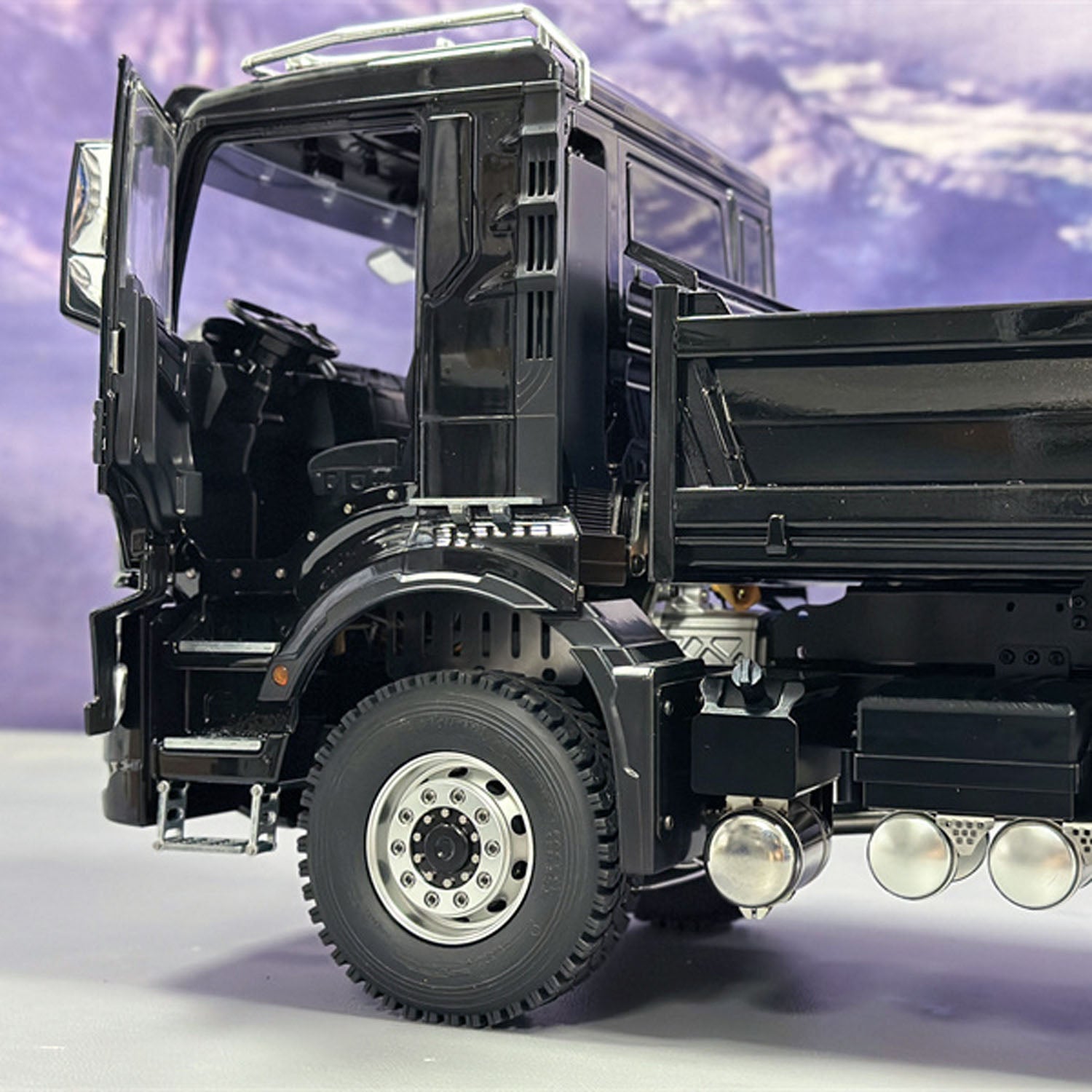 1/14 Scale 4x4 RC Hydraulic Dumper Truck - 4WD Remote Control Construction Vehicle with Metal Cabin, LED Lights & Sound Effects - Realistic Tipper Car Model for Adults & Kids (Ideal for Construction Site Play, Collecting & Off-Road Racing)
