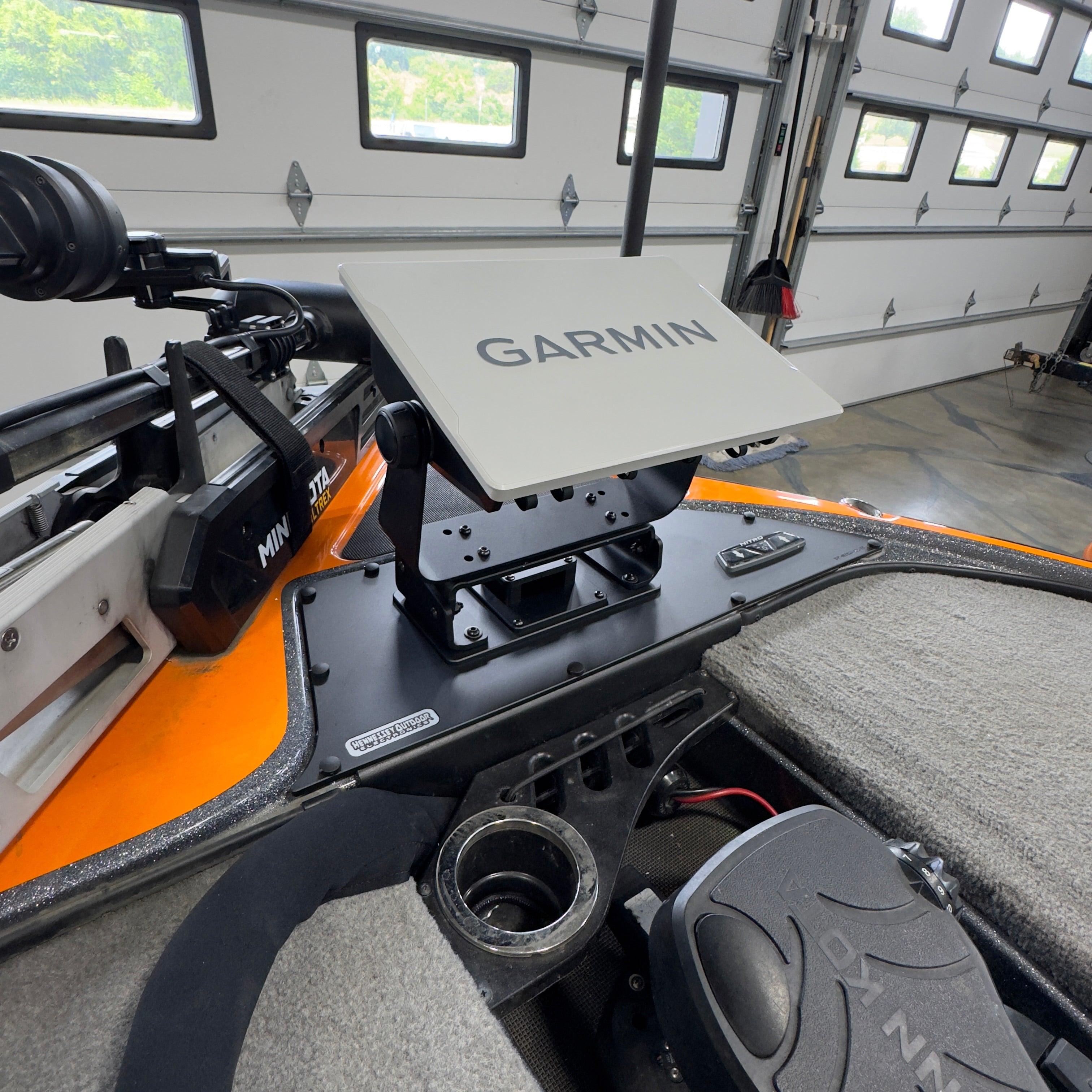 H.O.E. Single Bow Mount System for Nitro Z Series Boats (2018-2020) - Perfect for Fishing & Marine Applications