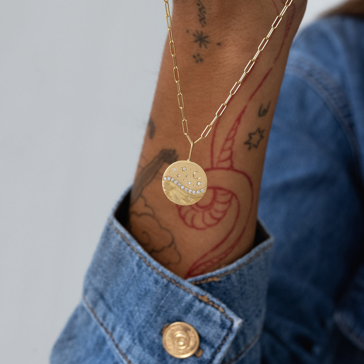 Celestial Wave Pendant Necklace - Elegant Moon & Star Jewelry for Women - Perfect for Everyday Wear, Gift Giving & Special Occasions