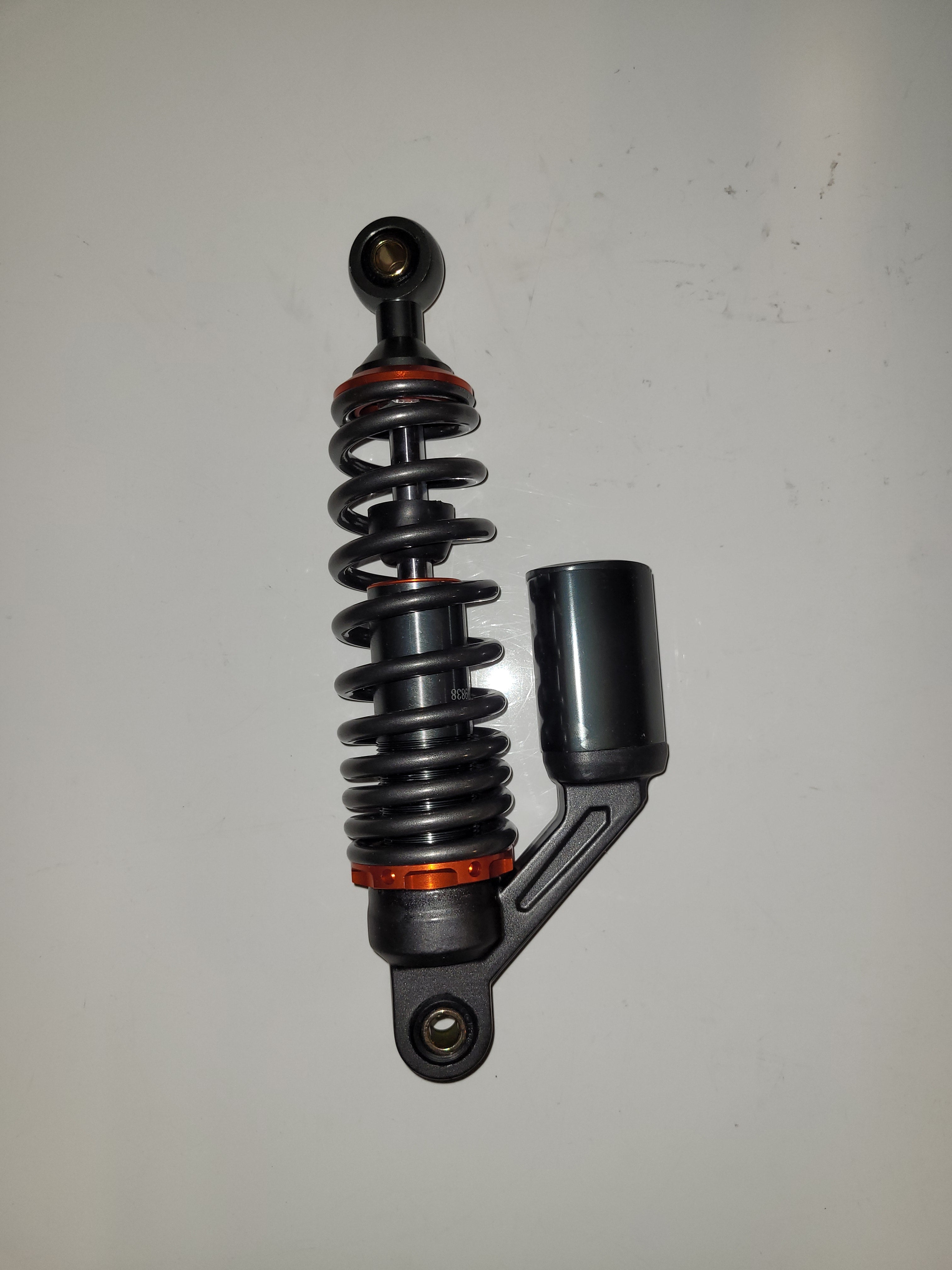 High-Performance Rear Shock Absorber for Mountain Bikes - Durable Off-Road Suspension for MTB, Dirt Bikes & ATVs - Perfect for Trail Riding, Downhill & Rough Terrain Adventures