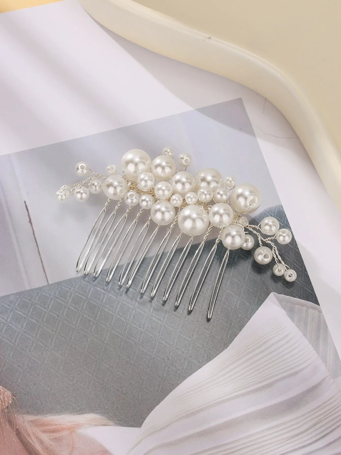 Elegant Pearl Wedding Hair Comb - Bridal Side Hairpiece for Women & Girls | Perfect for Weddings, Prom, and Special Occasions