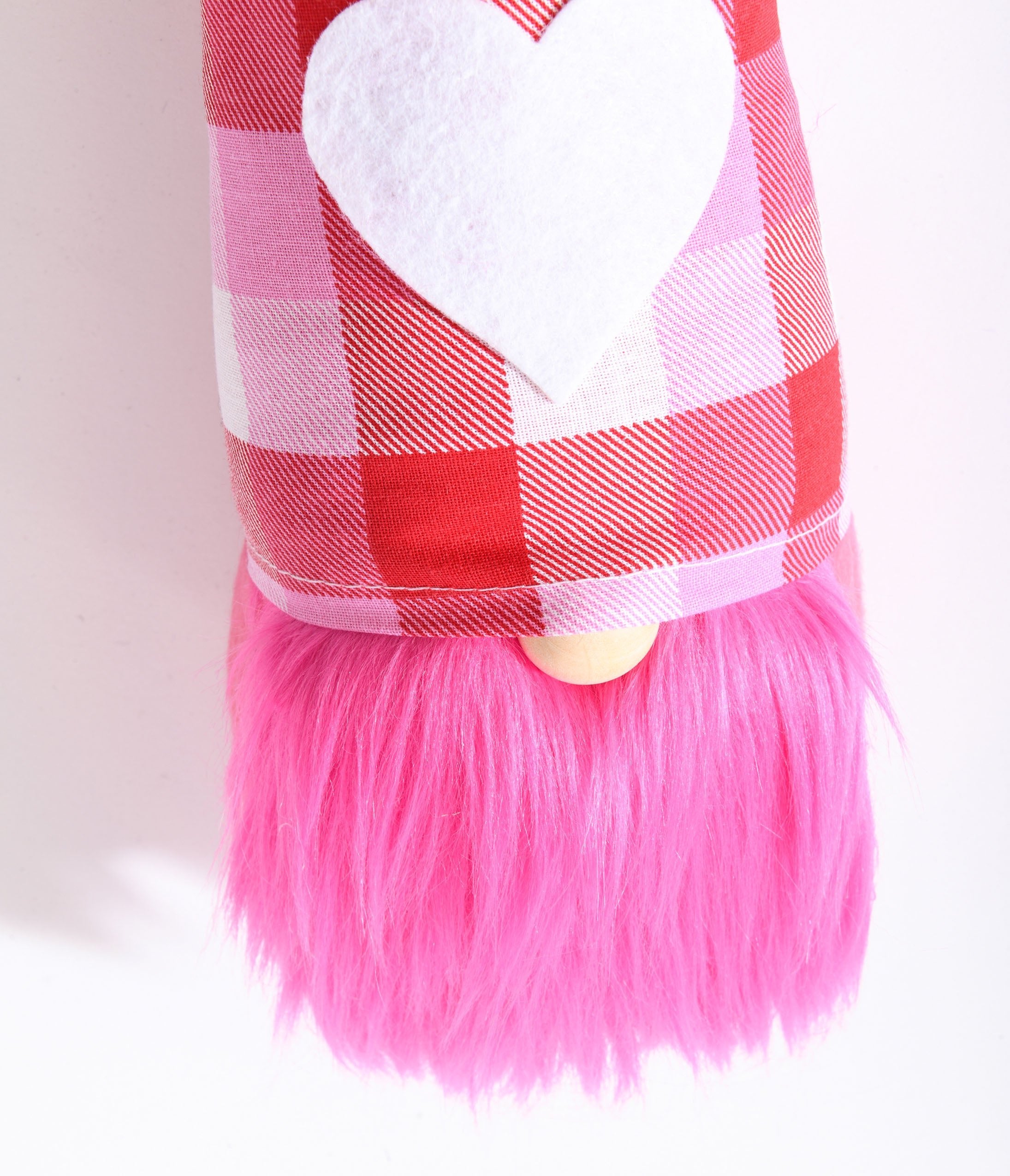 Valentine's Day Pink Gnome Decor - Cute Garden & Home Decoration for Romantic Gifts & Party Decor