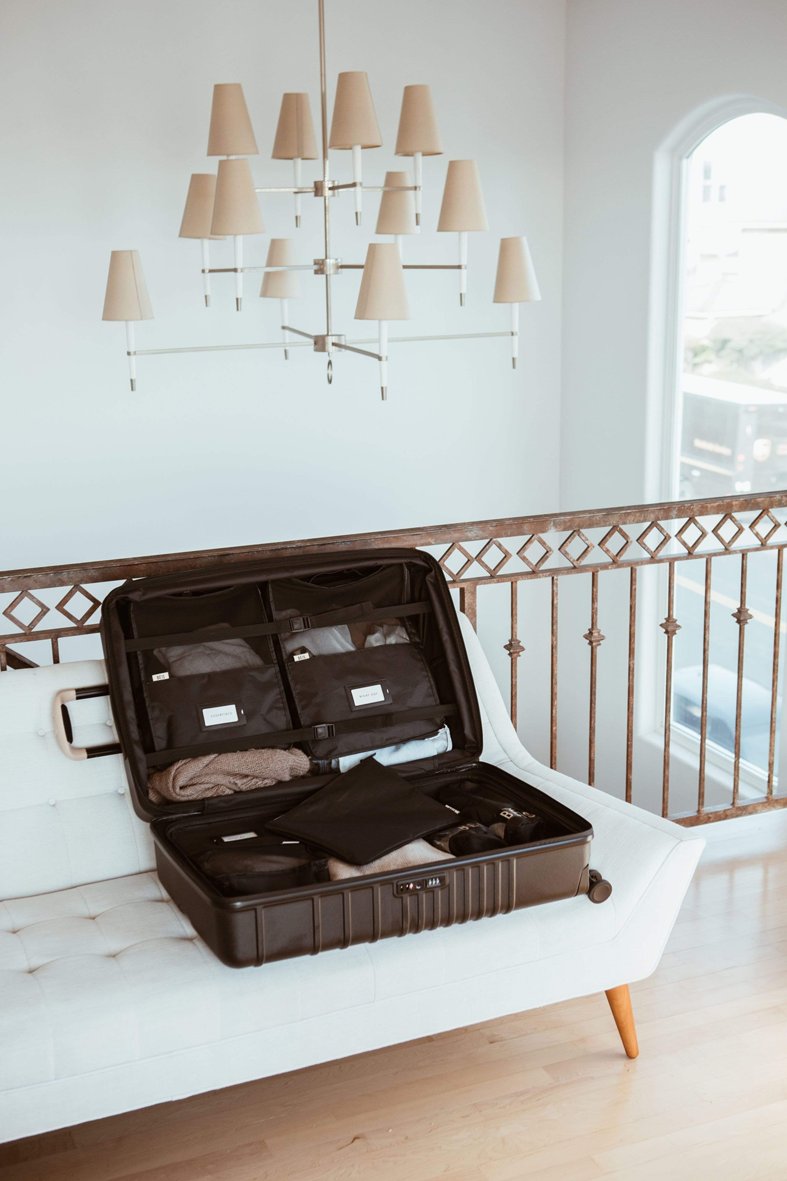 Premium Black Packing Cubes for Travel - Organize Luggage & Suitcases Efficiently for Business Trips & Vacations
