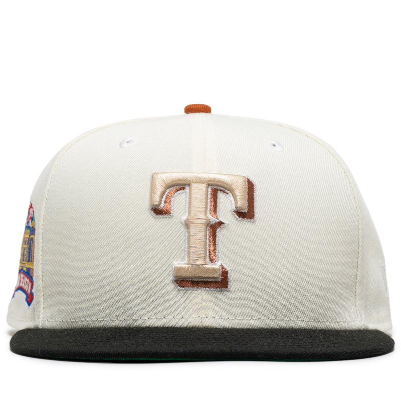 New Era Texas Rangers 59FIFTY Fitted Hat - Chrome/Black Snapback Cap for Baseball Fans & Streetwear Style