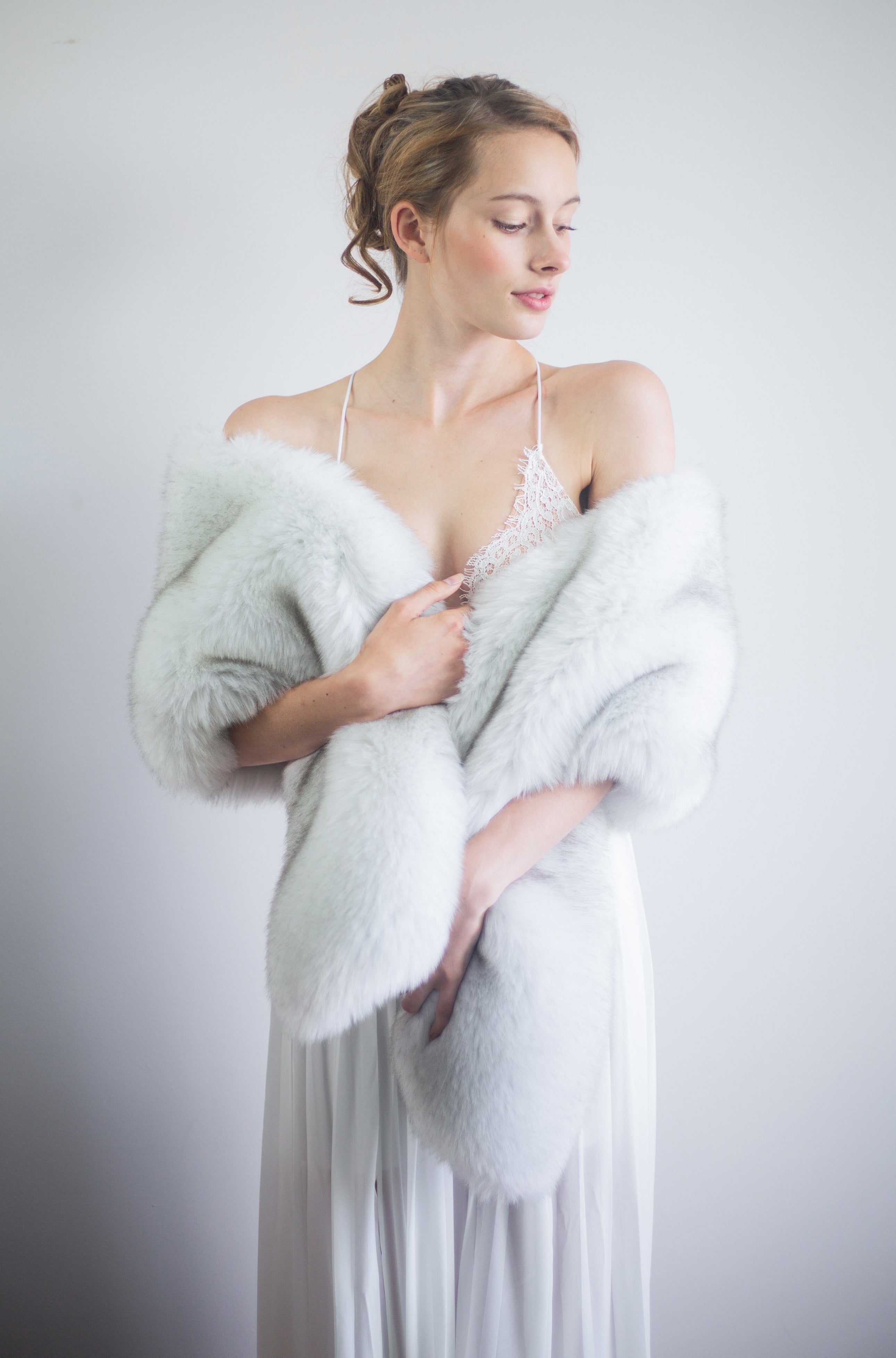 Light Gray Silver Faux Fur Shawl Wrap - Soft Winter Scarf for Women - Elegant Lilian SGry01 Shawl for Evening Parties, Weddings & Cold Weather Fashion