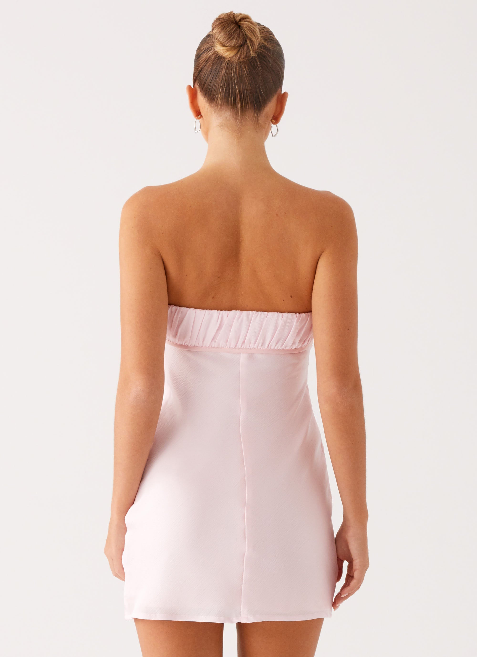 Evity Mini Dress in Pink - Flirty & Feminine Short Dress for Parties, Dates & Night Out