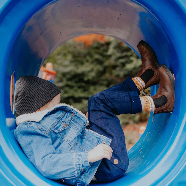 Blundstone 1468 Kids Boots - Antique Brown Leather Chelsea Boots for Boys & Girls - Comfortable & Durable for School, Outdoor Play & Everyday Wear