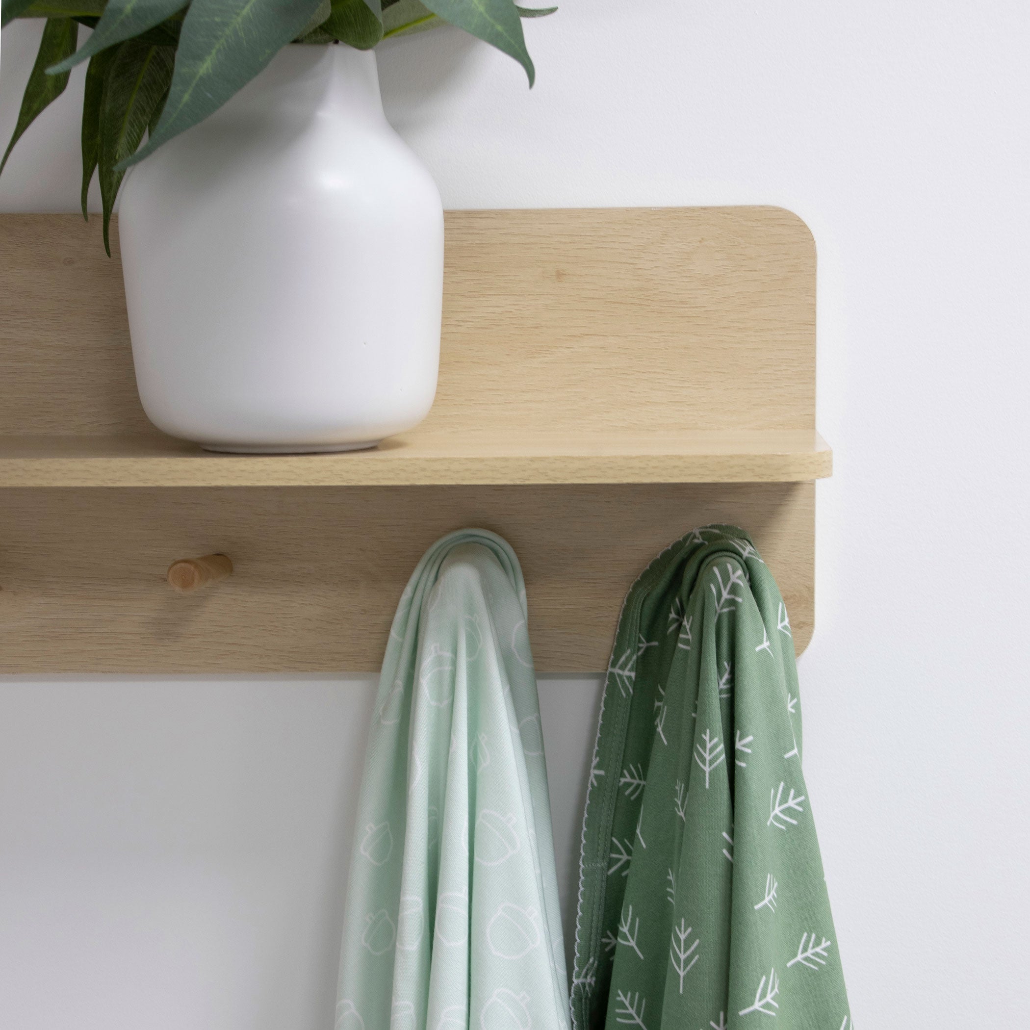 Nordic Style 2-Pack Jersey Wrap in Avocado Green & Forest Green - Cozy Home & Office Blanket for Relaxation
