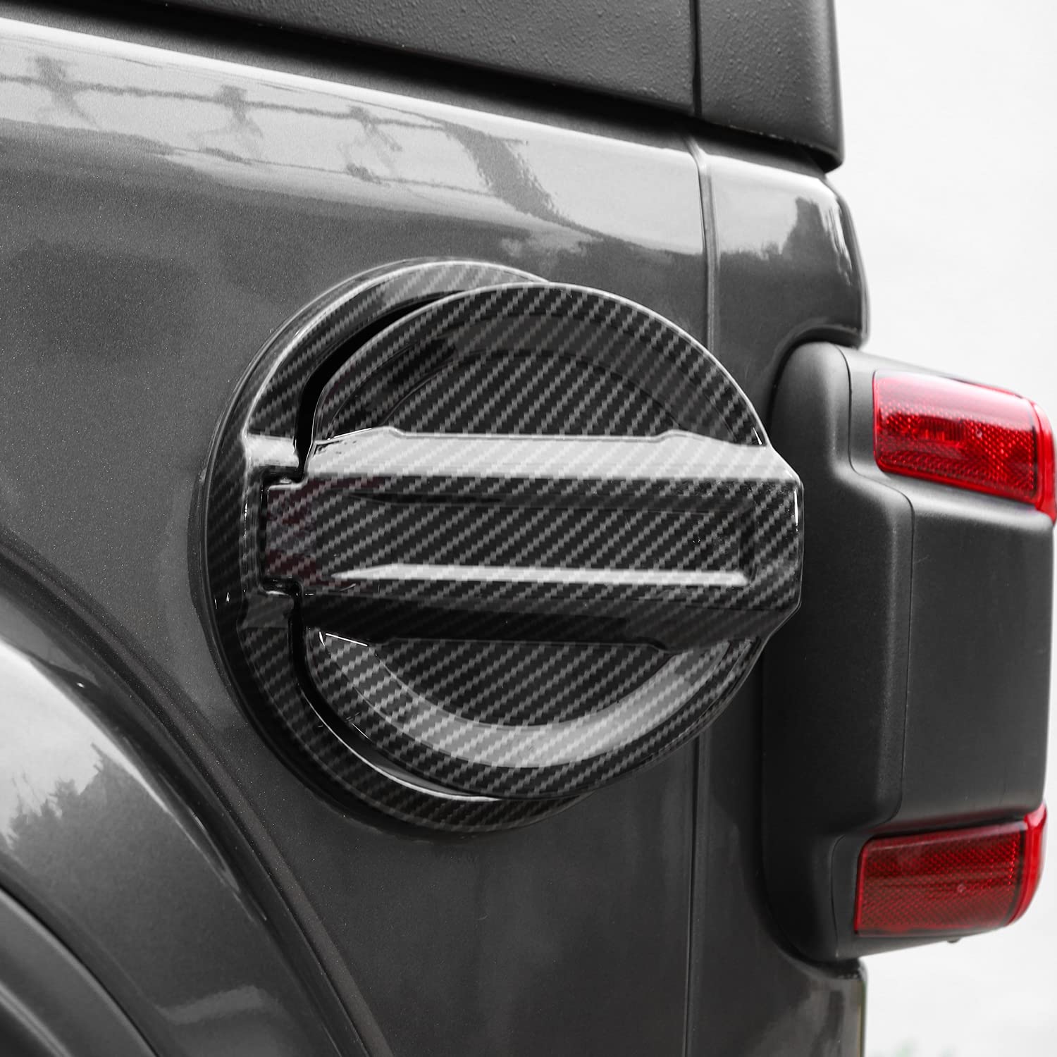 Carbon Fiber & Aluminum Alloy Fuel Tank Cover for 2018-2025 Jeep Wrangler JL (2/4 Door) - Gas Cap Protector & Exterior Accessory - Perfect for Off-Roading, Car Shows & Daily Driving Protection