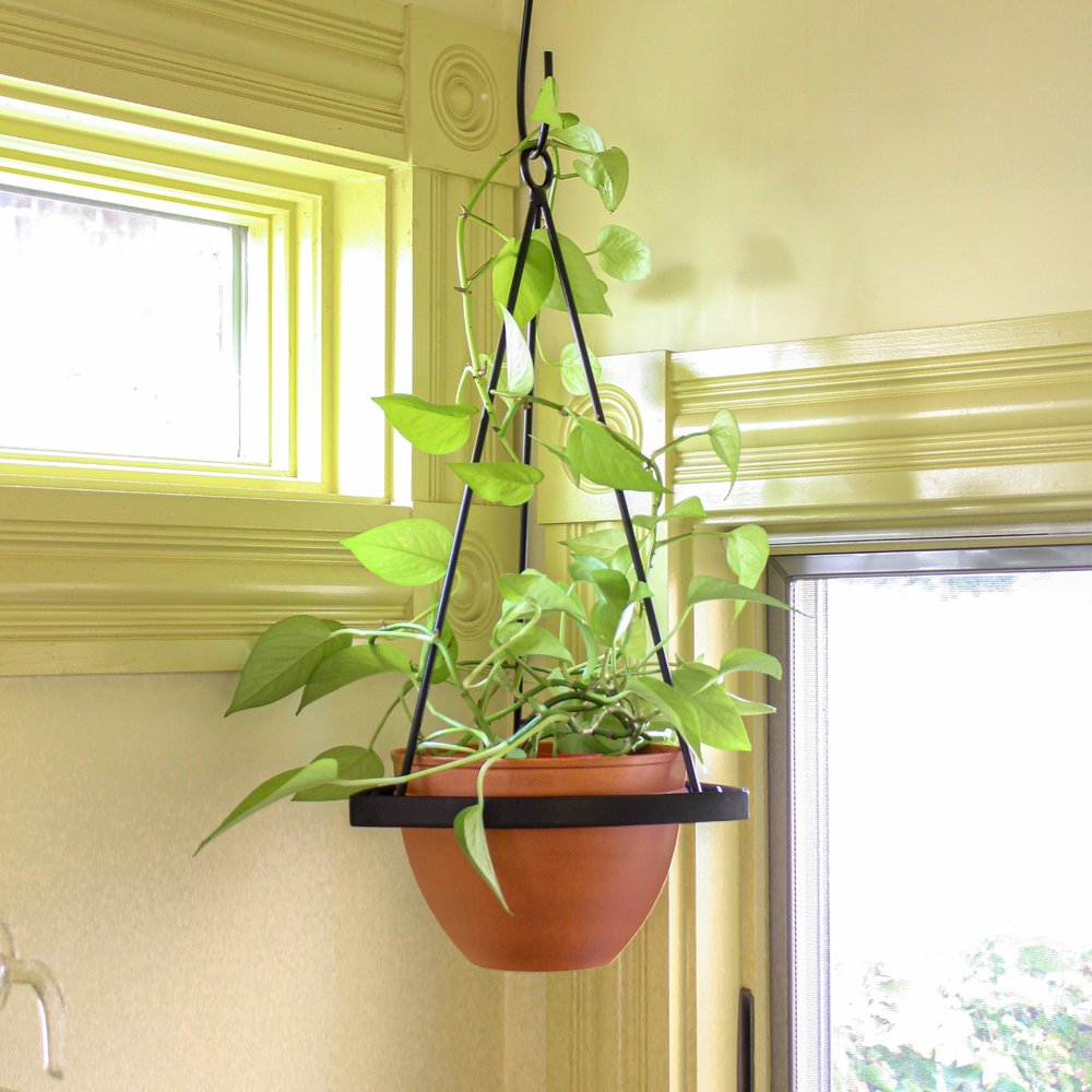 SOLARIA Lina Plant Pots - Modern Indoor Outdoor Flower Pots with Drainage, Ceramic Planter for Succulents, Herbs, Small Plants - Perfect for Home Decor, Garden, Balcony & Office Spaces