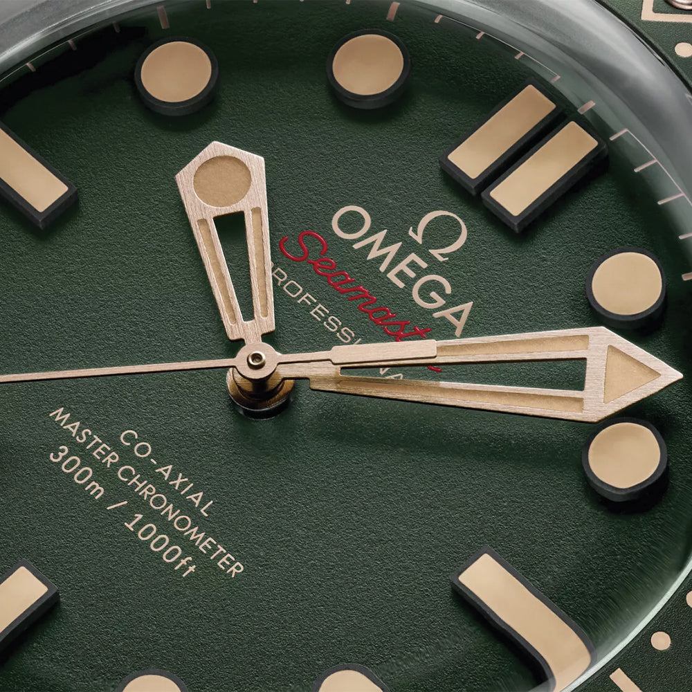 Seamaster Diver 300M Co-Axial Master Chronometer Men's Watch - 42mm Titanium & Bronze Gold Case, Green Dial, Rubber Strap - Luxury Dive Watch for Water Sports & Professional Diving