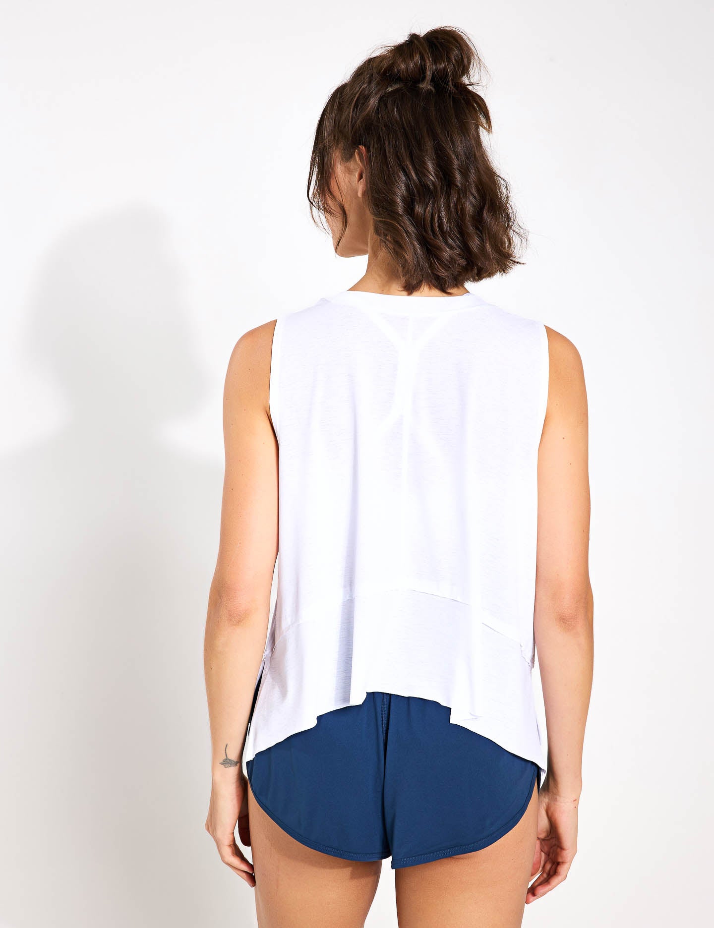Tempo Tank Top - Women's White Basic Casual Shirt for Summer, Gym, Yoga & Everyday Wear