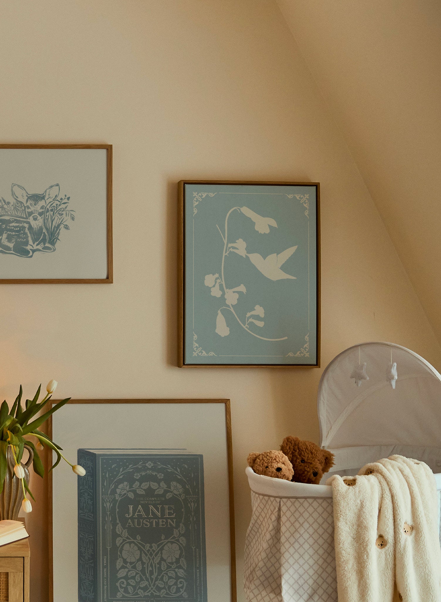 Vibrant Papercut Trumpet Vine Wall Art Poster - Perfect for Home Decor, Living Room, Bedroom & Office Aesthetic
