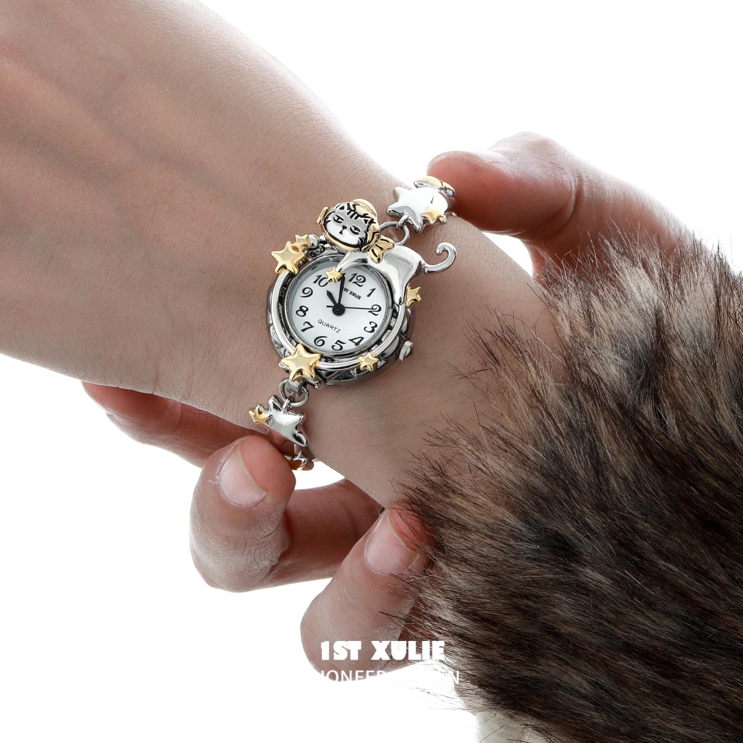 Graffiti Kitten Lazy Cat 18K Gold Plated Quartz Watch for Women - Stylish Fashion Accessory for Casual Wear, Office & Everyday Use