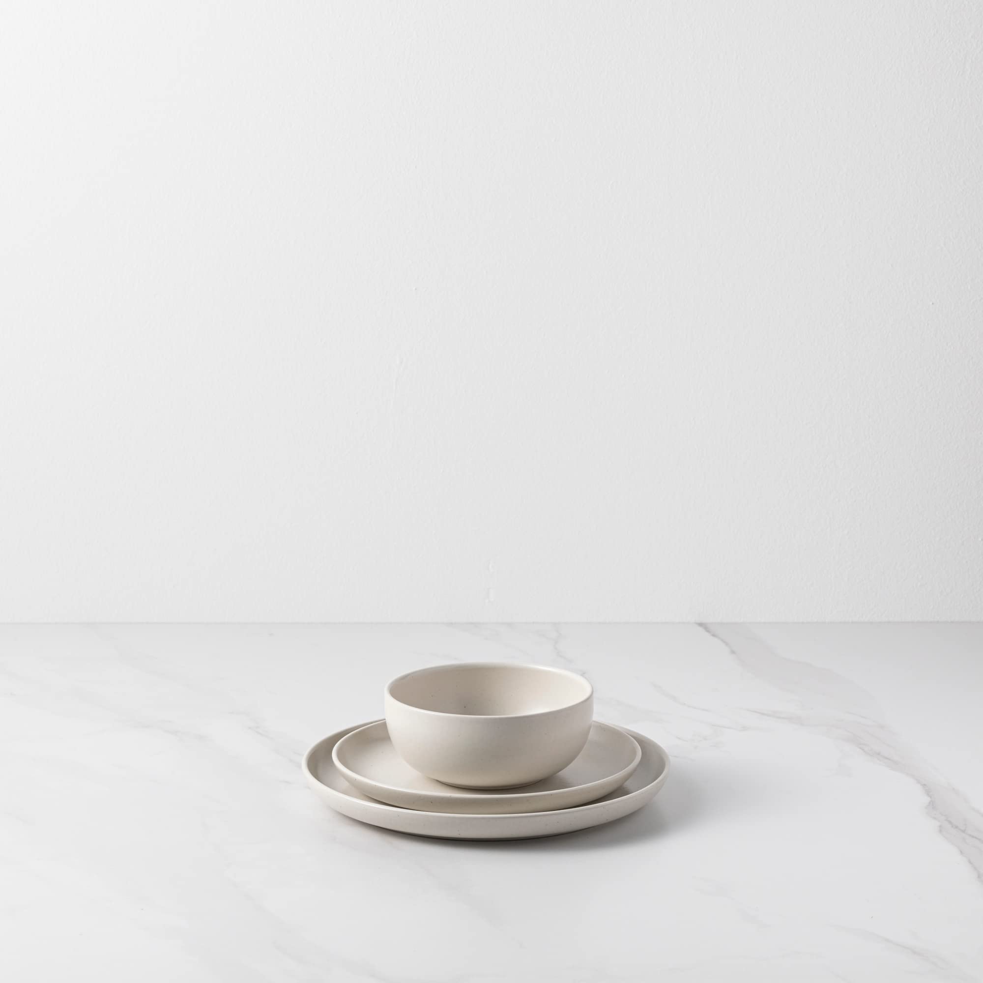 **Casafina Ceramic Stoneware 18-Piece Dinnerware Set for 6 - Includes Plates, Bowls & Mugs | Pacifica Collection in Vanilla | Microwave & Dishwasher Safe | Restaurant Quality Tableware | Perfect for Family Dinners, Entertaining & Everyday Use**