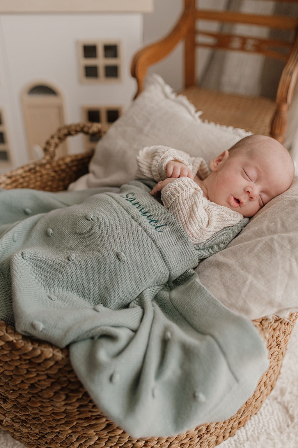 Personalized Baby Blanket - Soft Bobble Blue Knit Blanket for Newborns | Perfect for Nursery, Swaddling & Photo Props