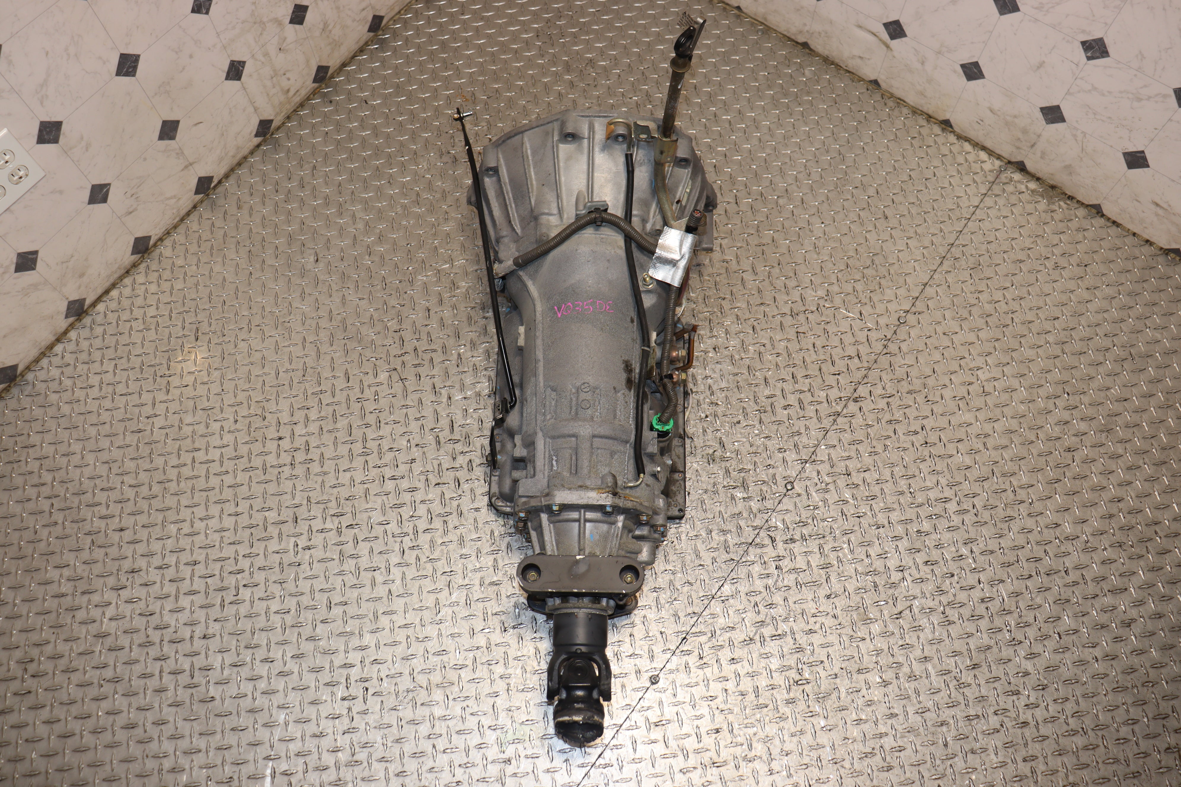 JDM VQ35DE Automatic Transmission RWD for 2003-2005 Nissan 350Z & Infiniti G35 (1 Plug) - Performance Upgrade & Replacement Part for Drifting & Street Racing